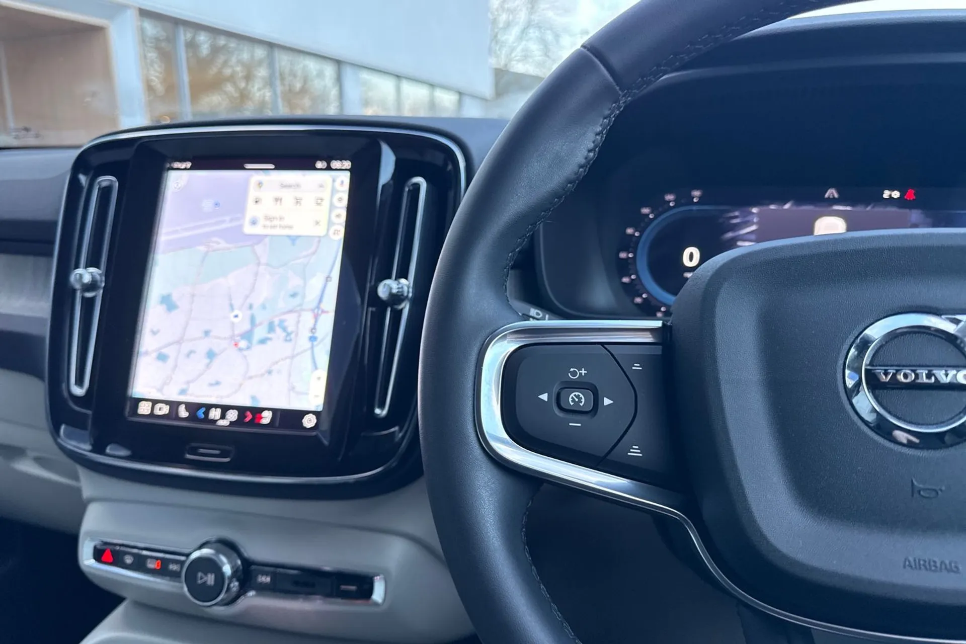 Volvo XC40 thumbnail image number 36