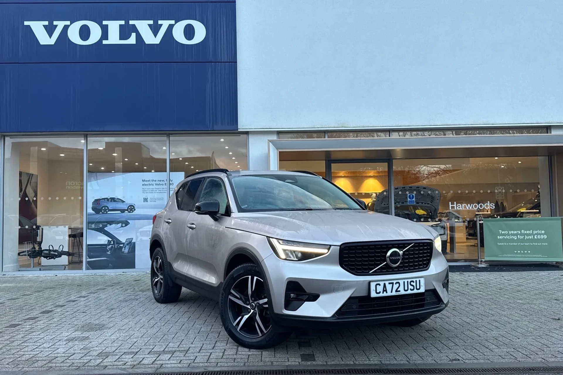 Volvo XC40 focused image