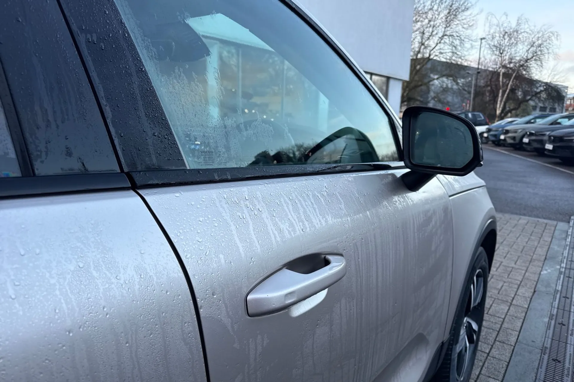 Volvo XC40 thumbnail image number 17