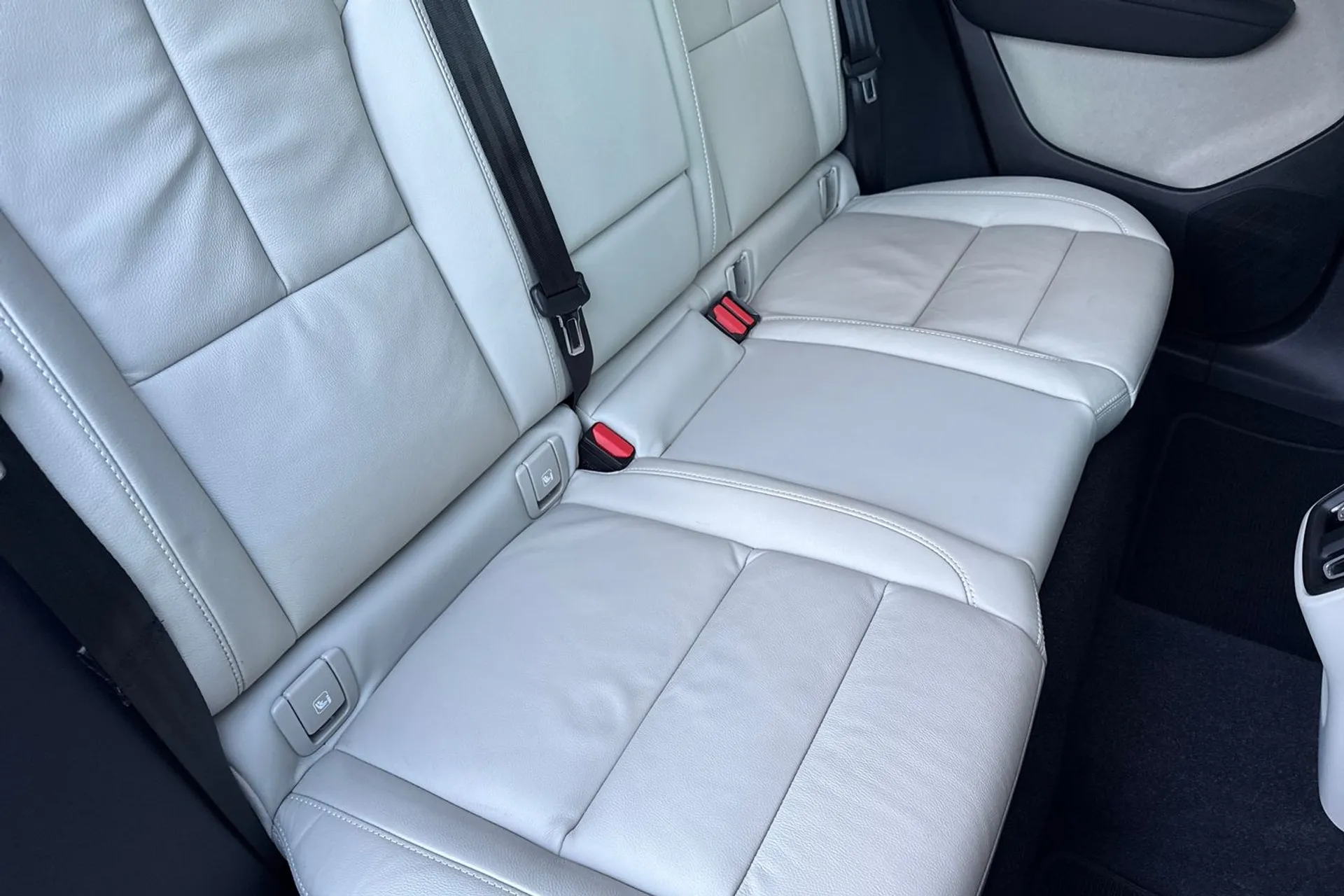 Volvo XC40 thumbnail image number 25