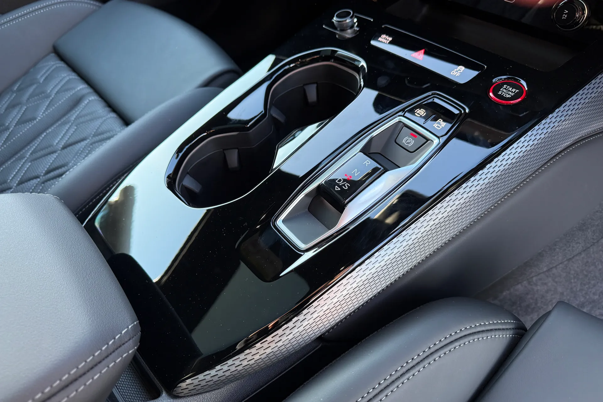 Audi A5 thumbnail image number 43