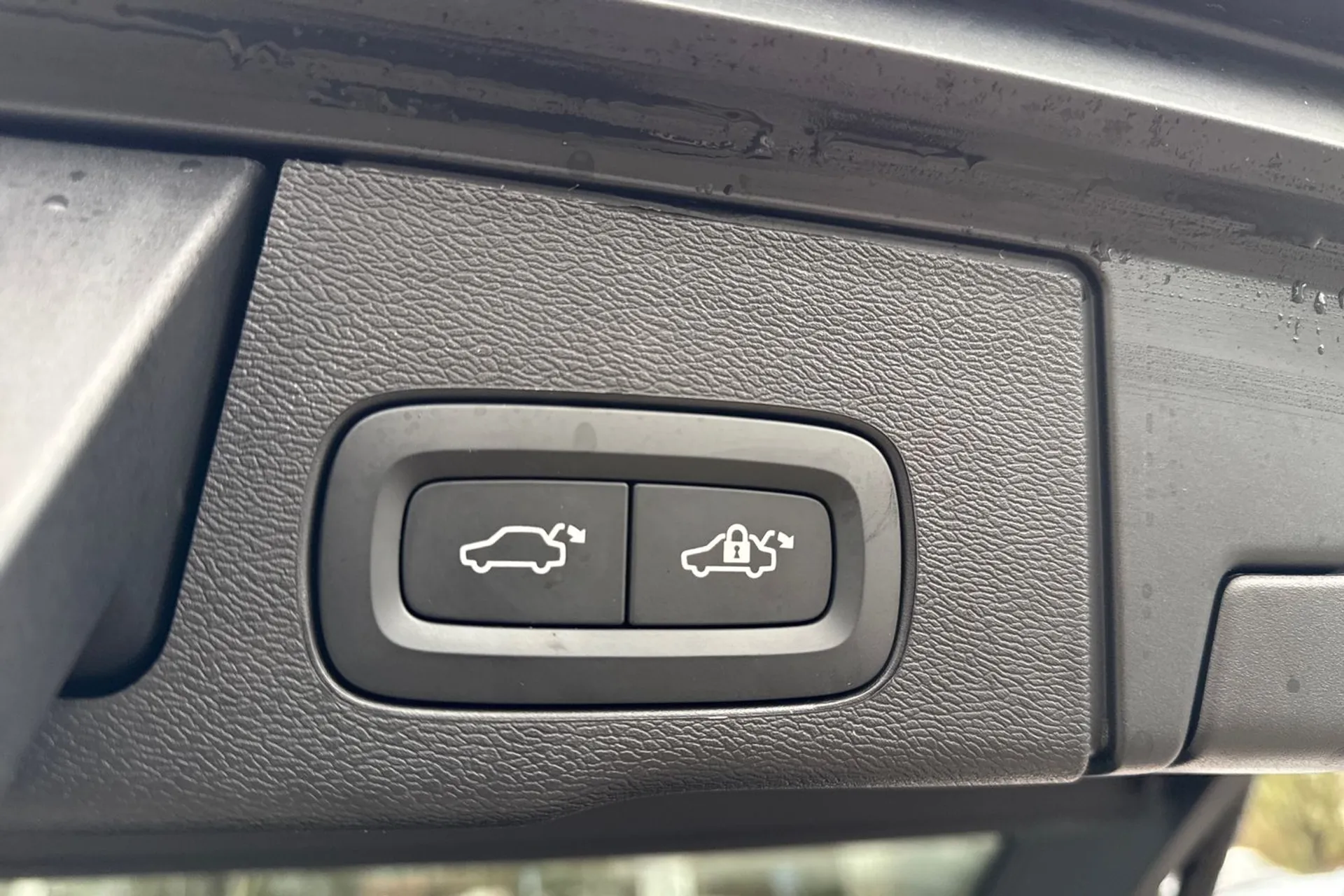 Volvo XC60 thumbnail image number 19