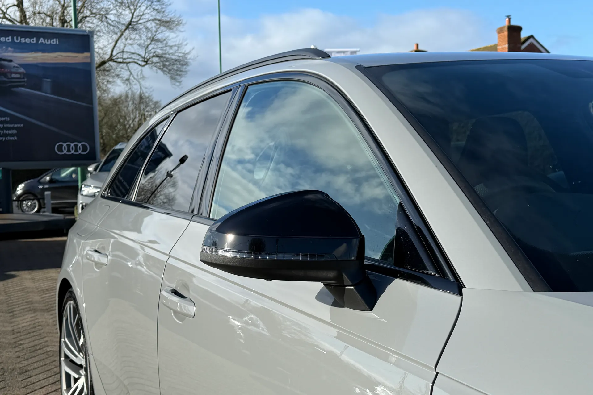 Audi RS4 thumbnail image number 58