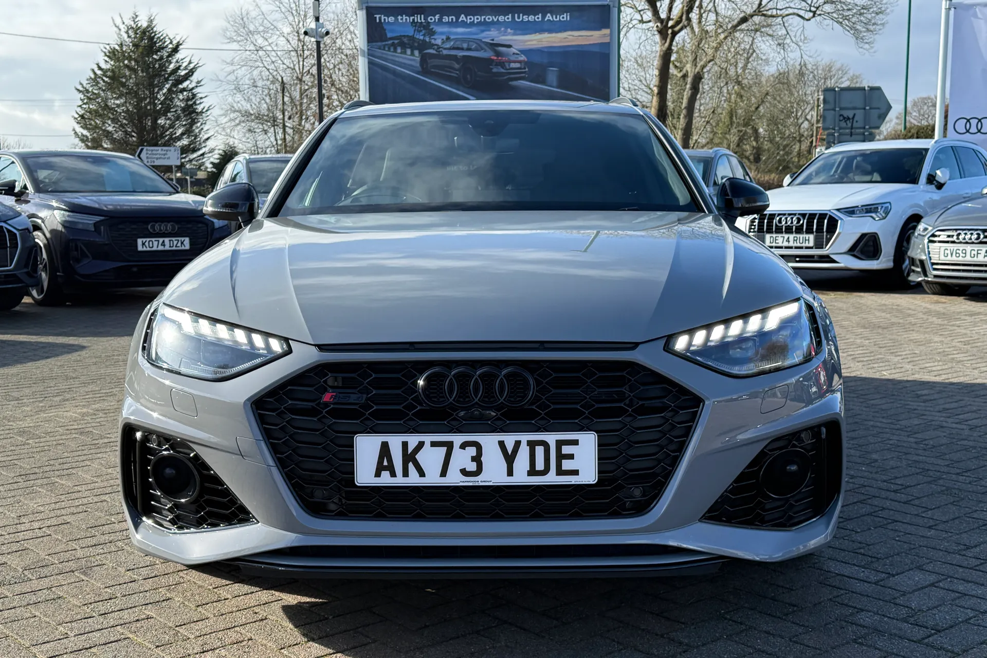 Audi RS4 thumbnail image number 30