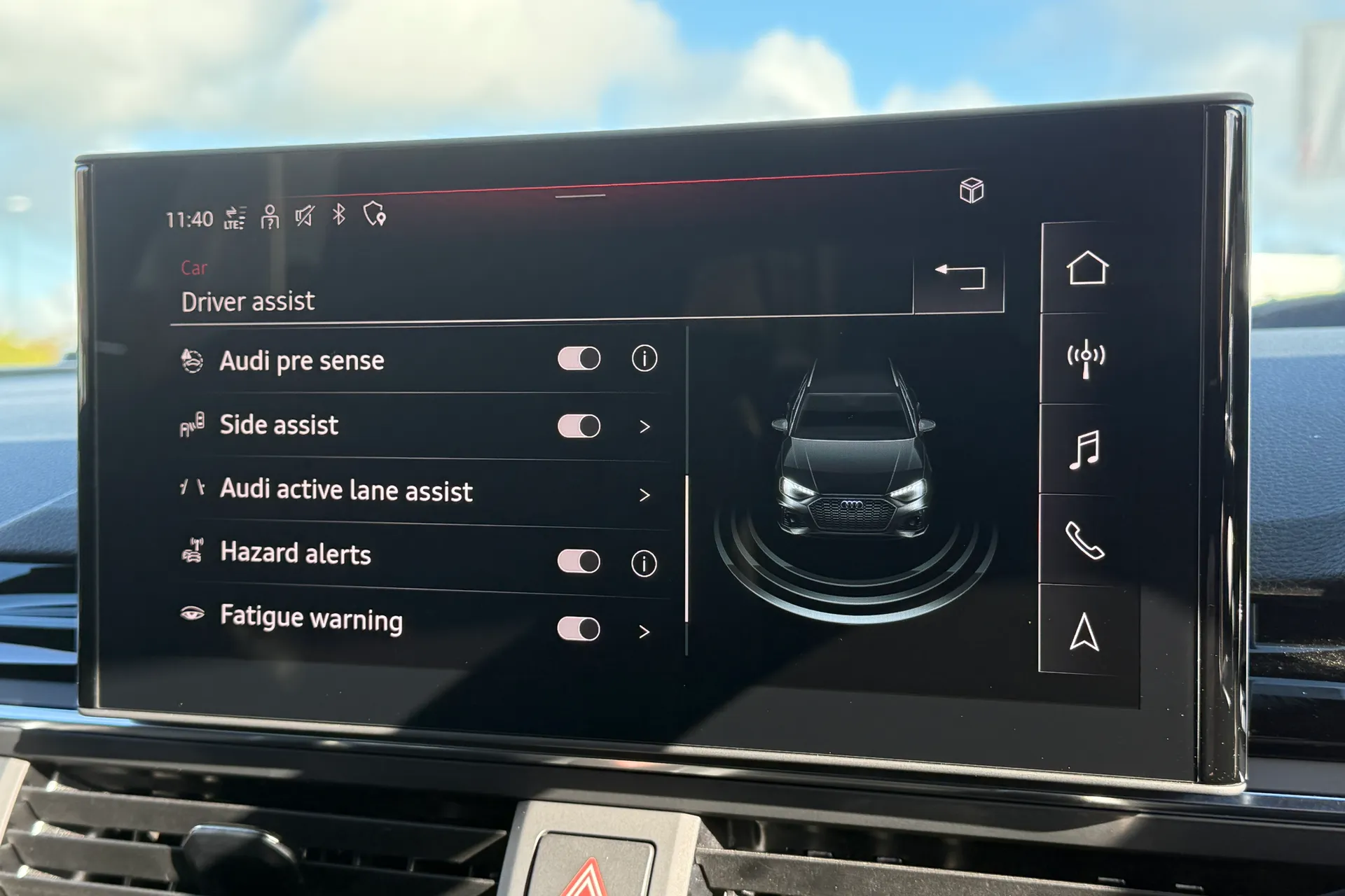 Audi RS4 thumbnail image number 14