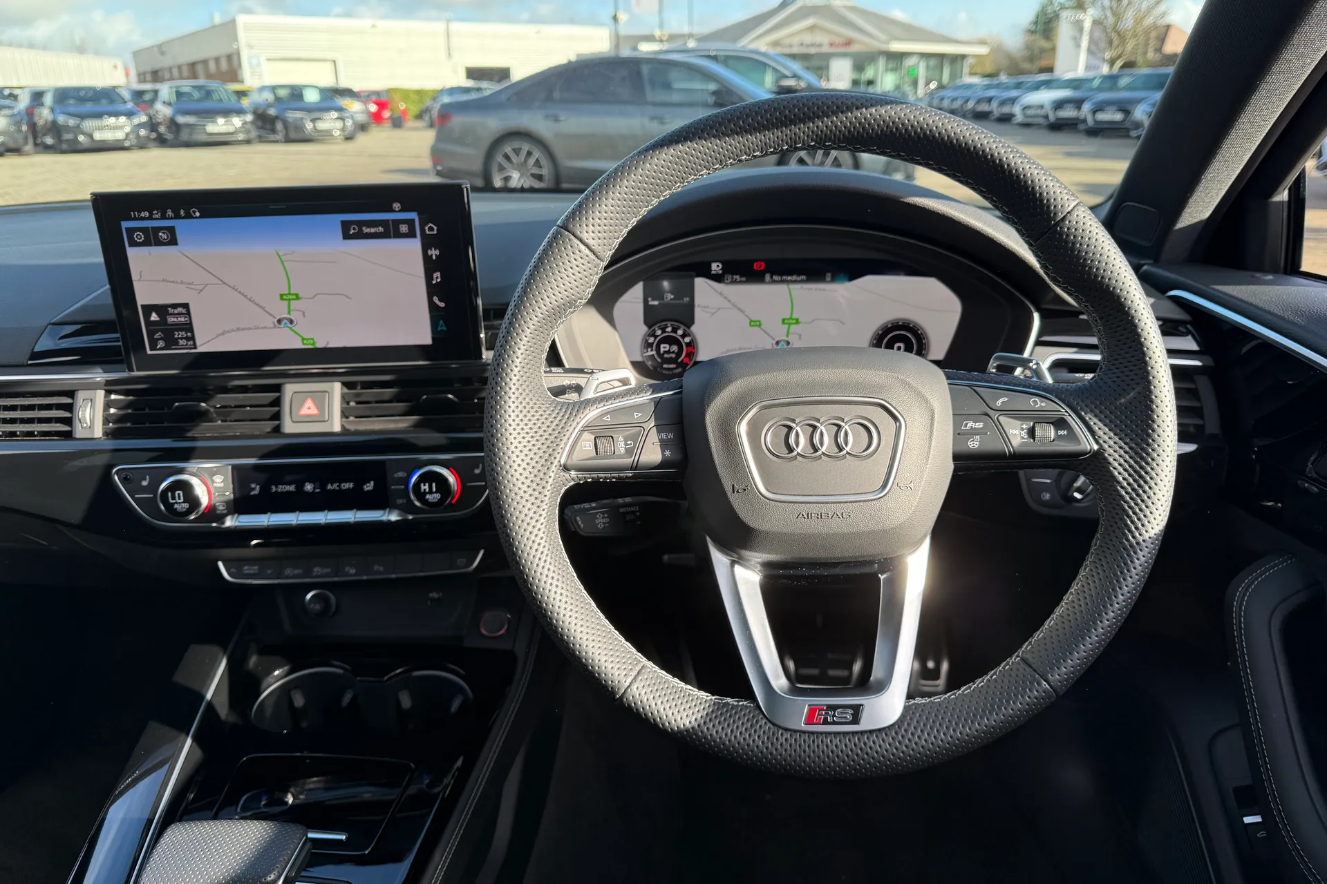 Audi RS4 thumbnail image number 6