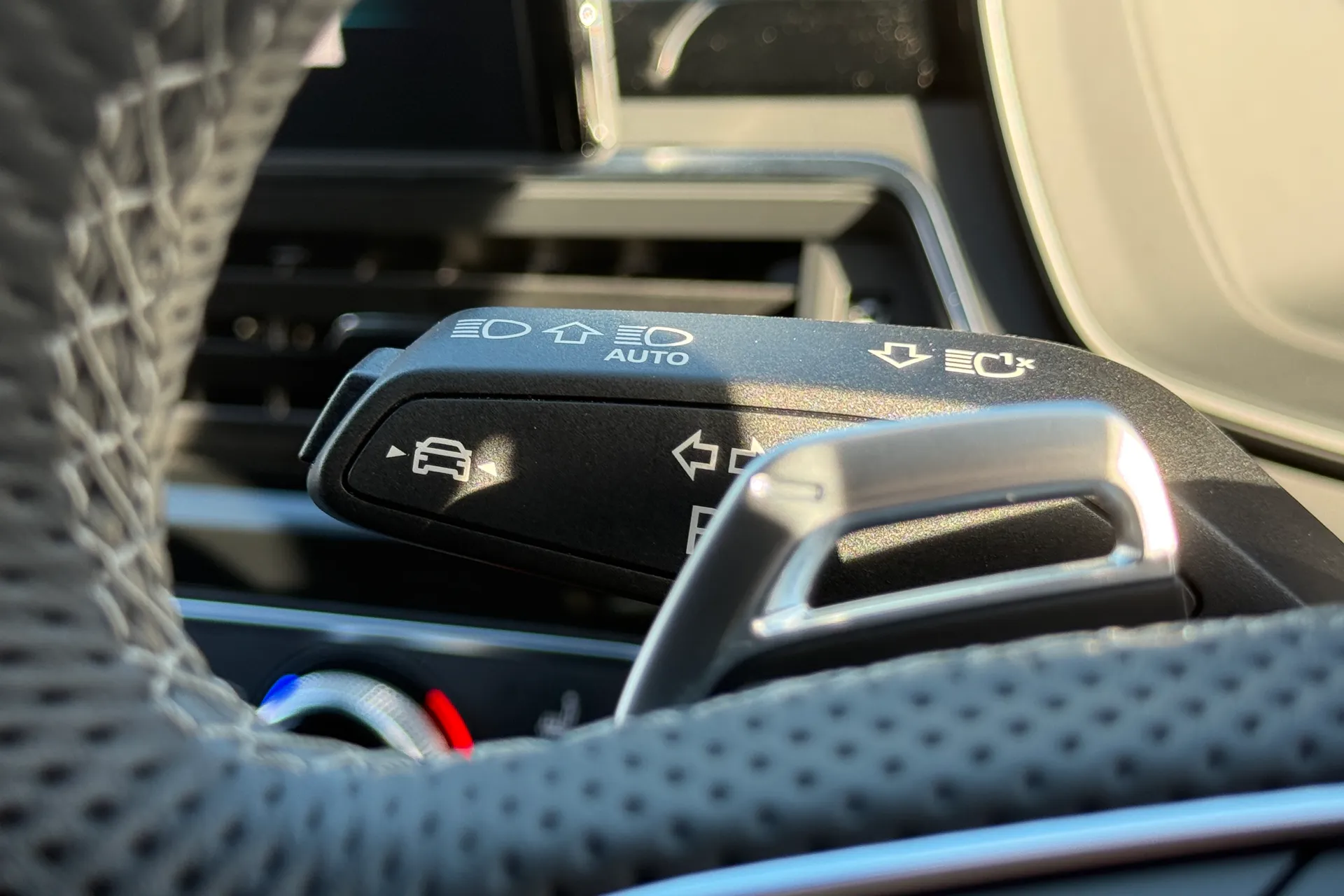 Audi RS4 thumbnail image number 23