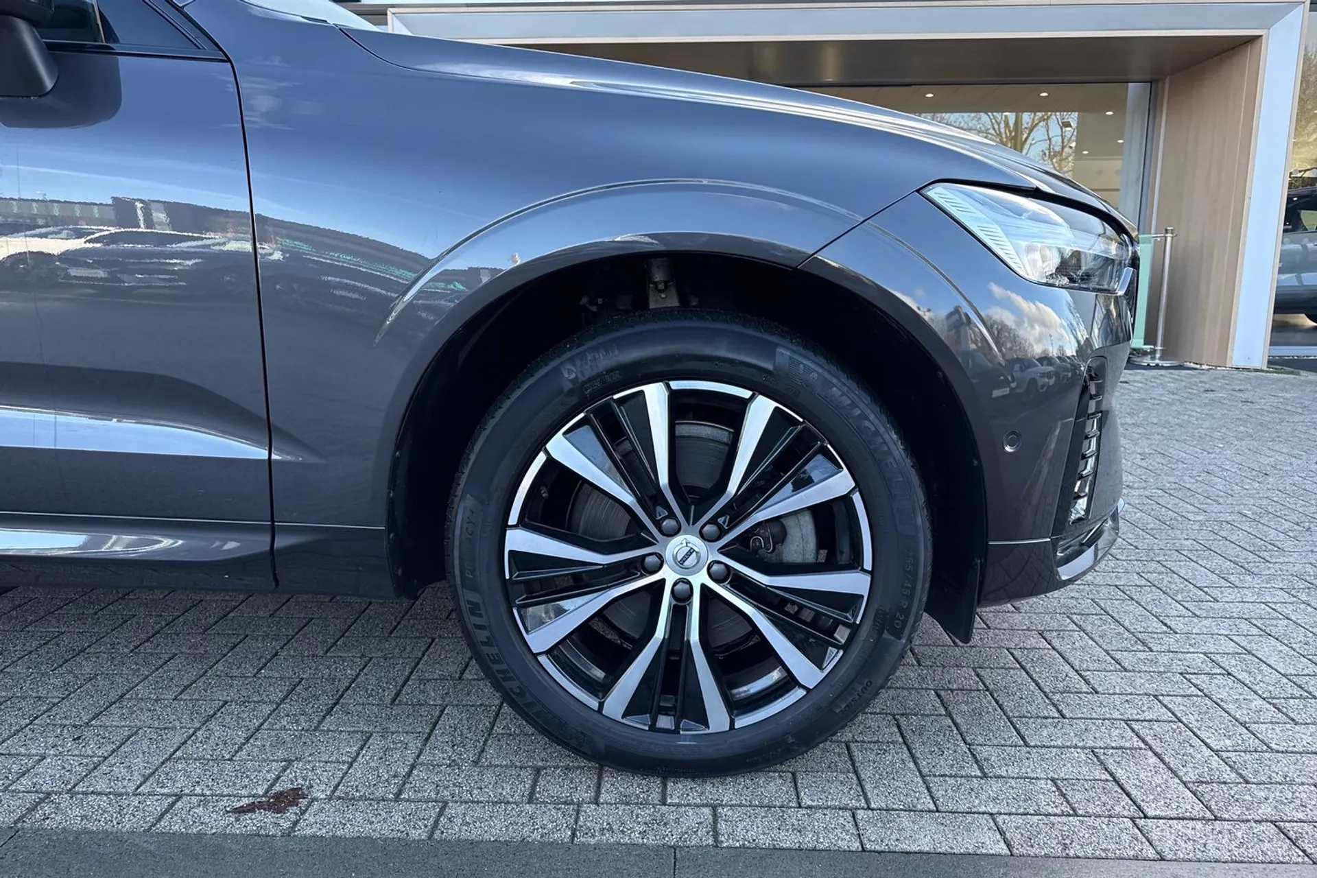 Volvo XC60 thumbnail image number 14