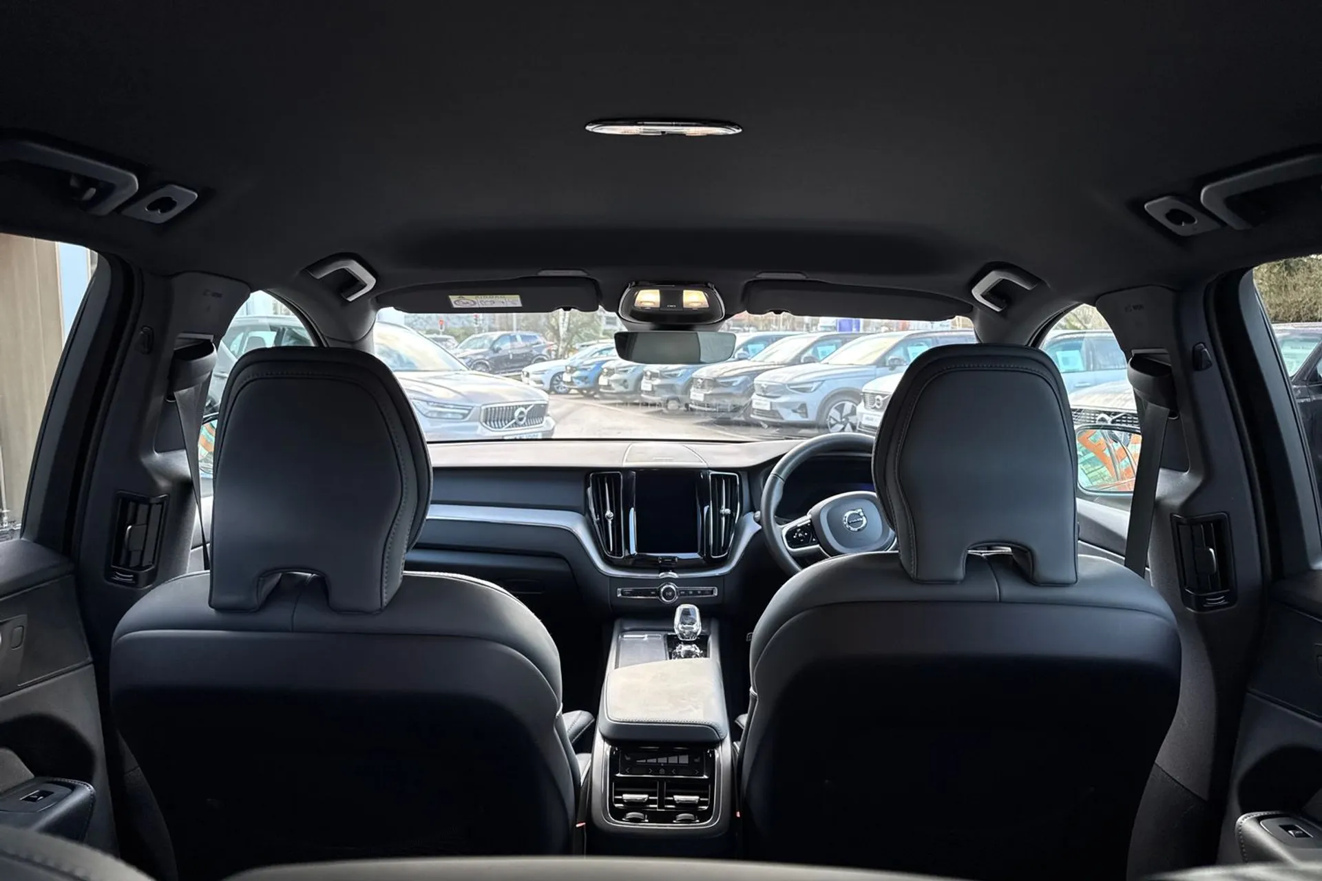 Volvo XC60 thumbnail image number 22