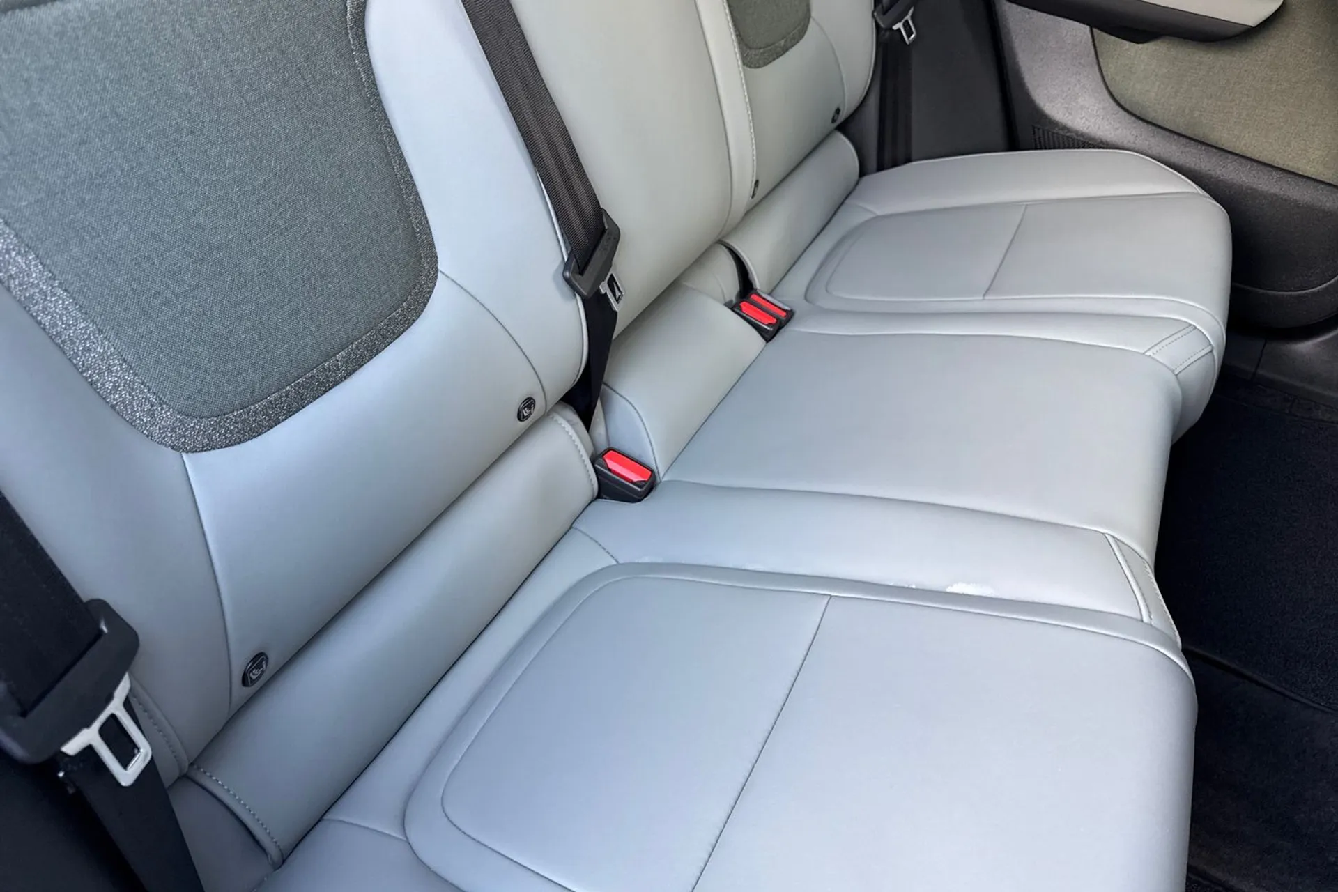 Volvo EX30 thumbnail image number 25