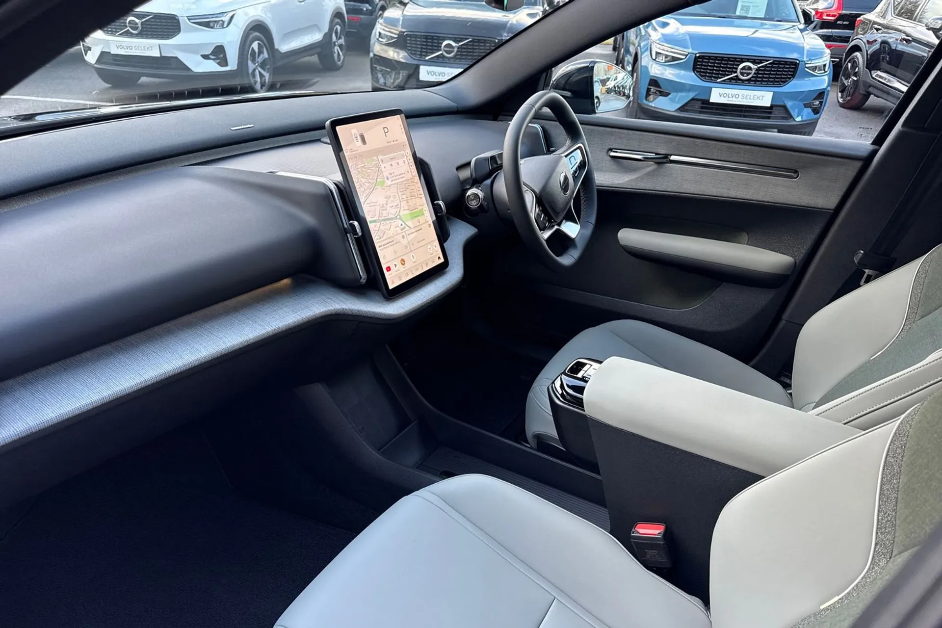 Volvo EX30 thumbnail image number 27