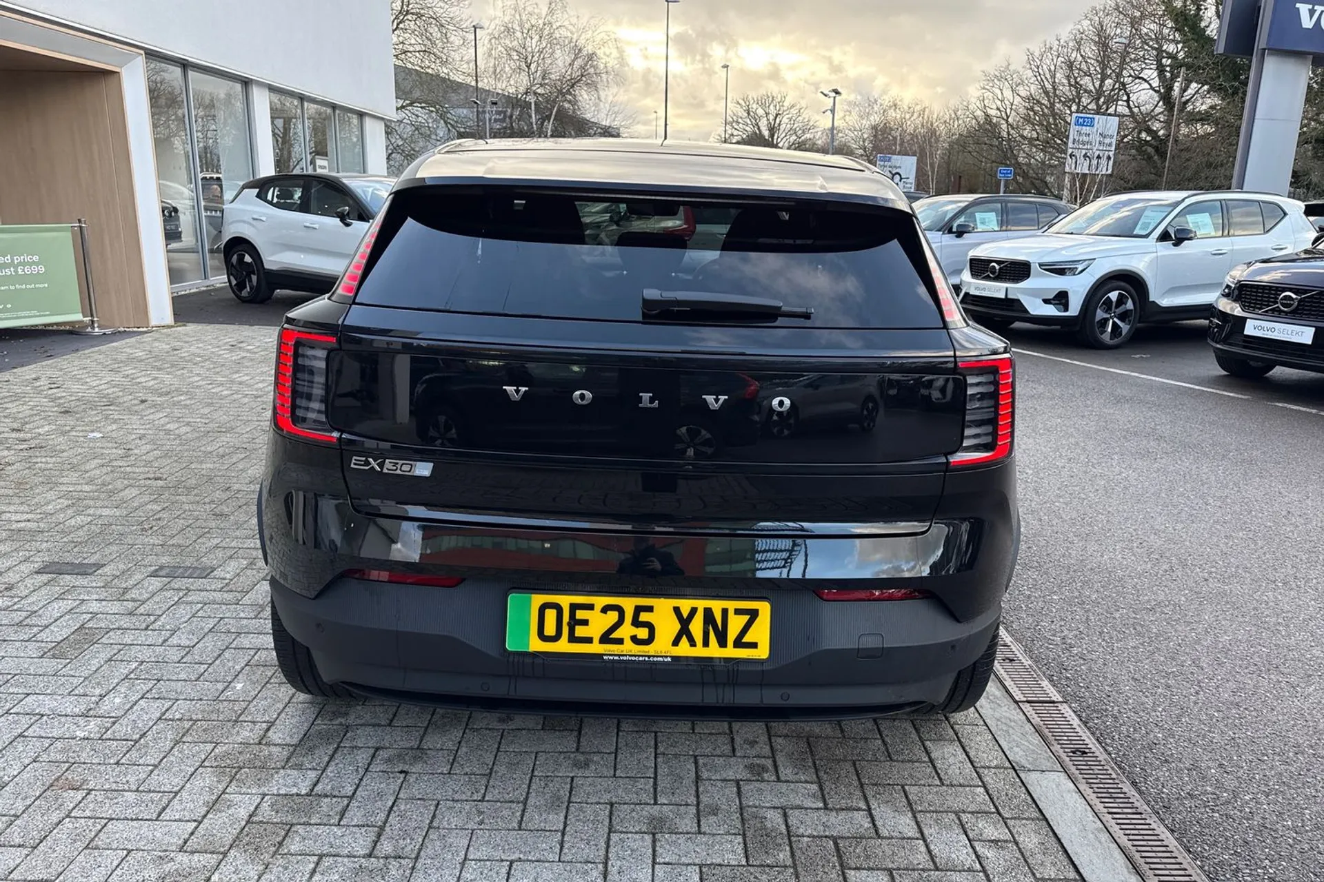 Volvo EX30 thumbnail image number 9