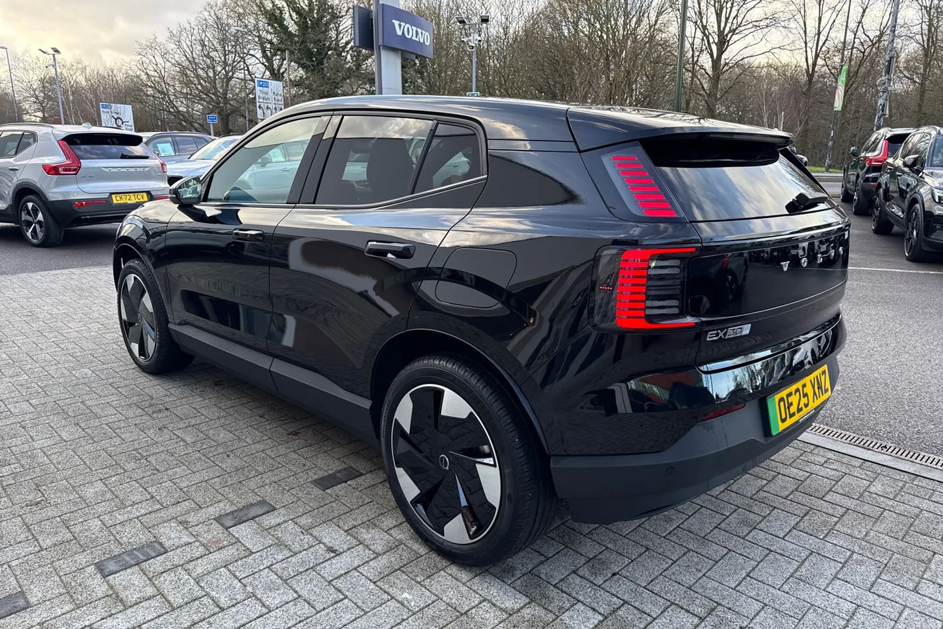 Volvo EX30 thumbnail image number 10