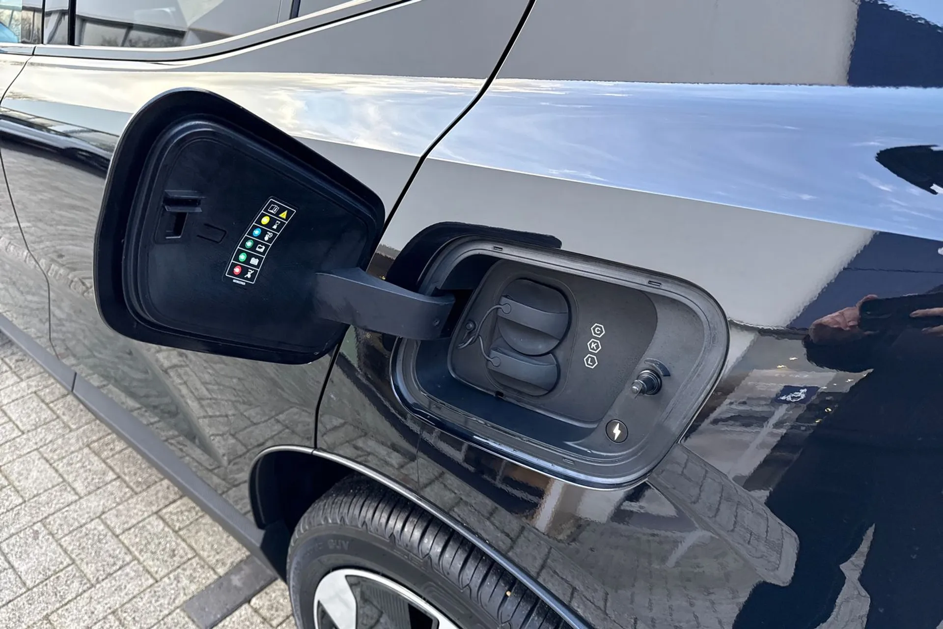 Volvo EX30 thumbnail image number 19