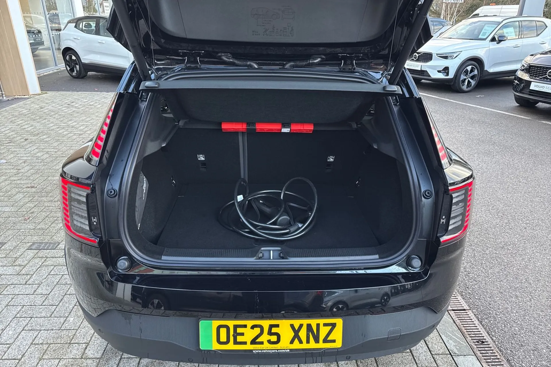 Volvo EX30 thumbnail image number 20