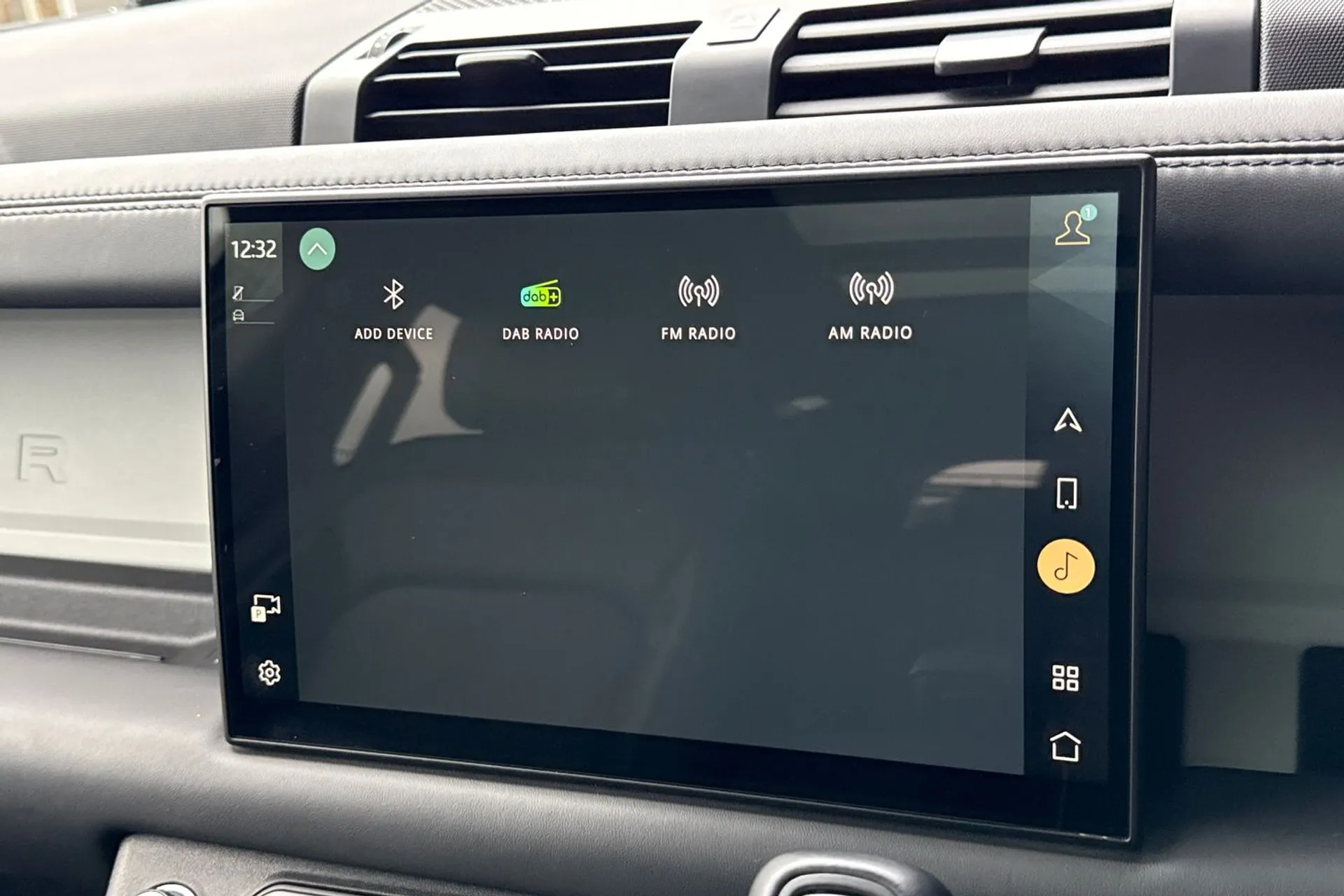 LAND ROVER DEFENDER thumbnail image number 28