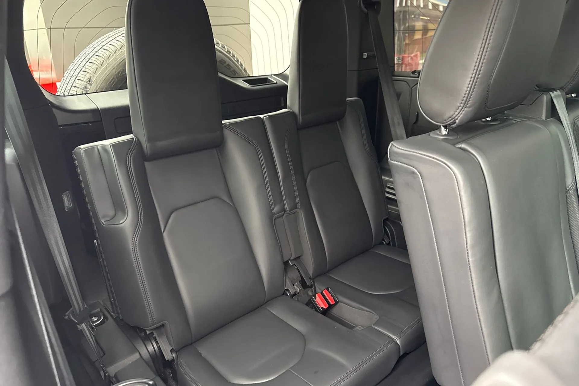 LAND ROVER DEFENDER thumbnail image number 44