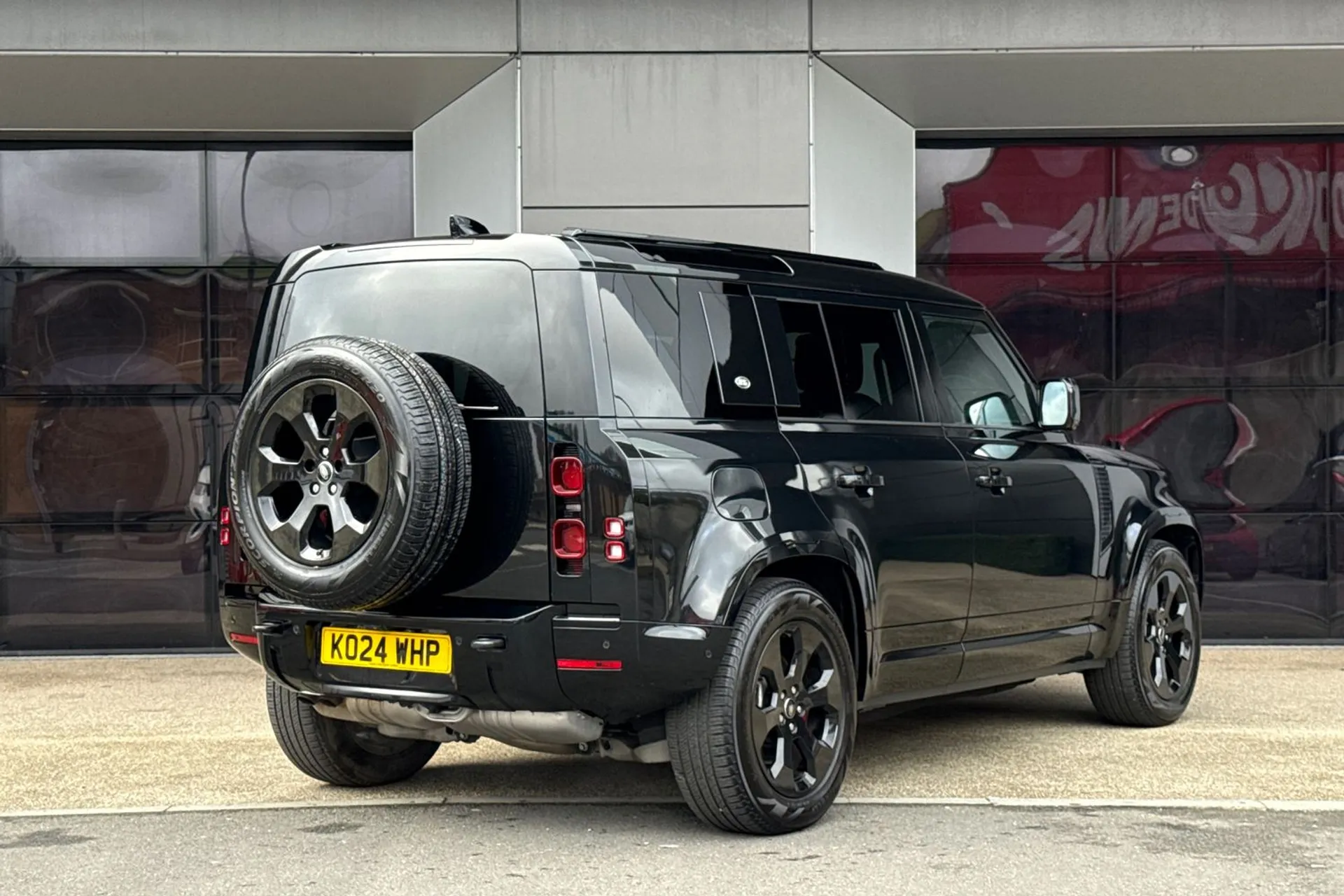 LAND ROVER DEFENDER thumbnail image number 6