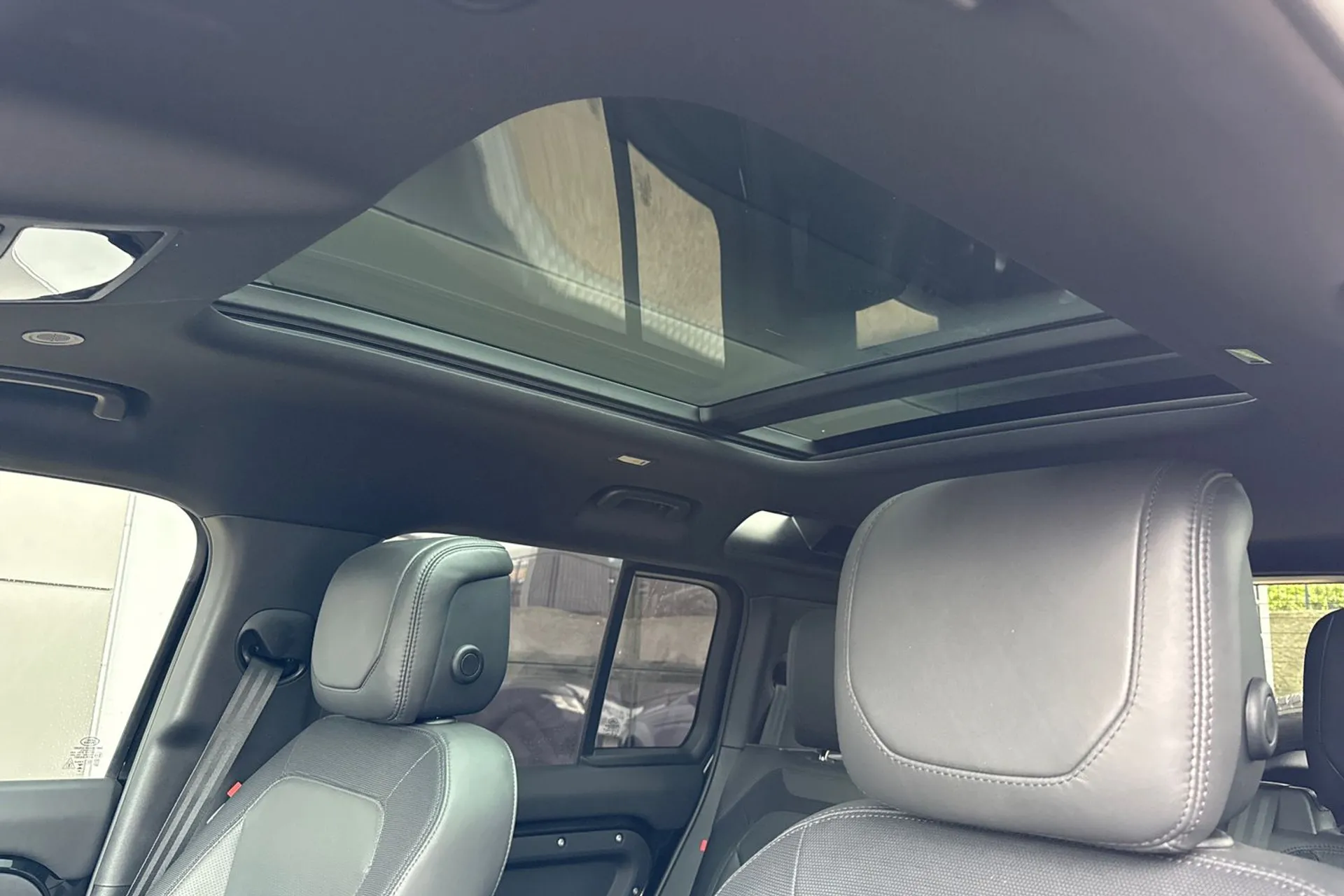 LAND ROVER DEFENDER thumbnail image number 55