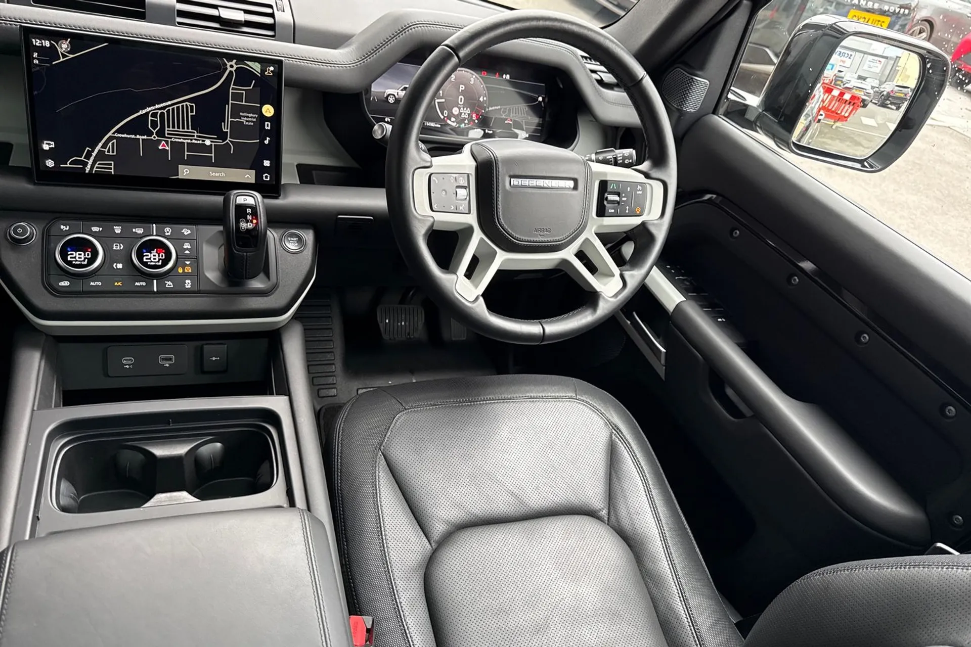 LAND ROVER DEFENDER thumbnail image number 52