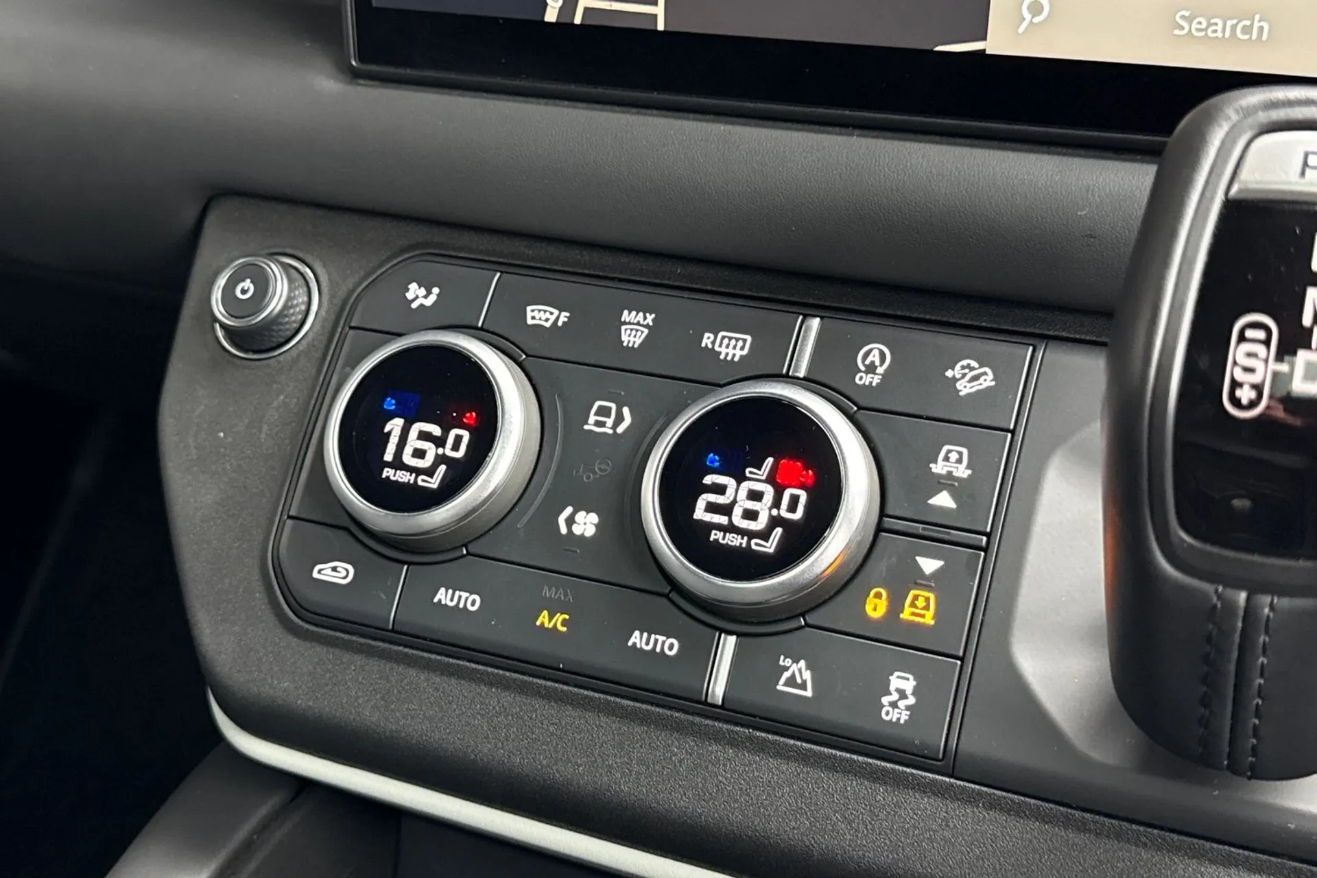 LAND ROVER DEFENDER thumbnail image number 57