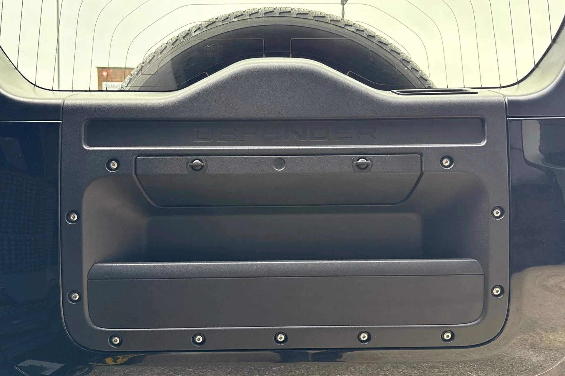 LAND ROVER DEFENDER thumbnail image number 43