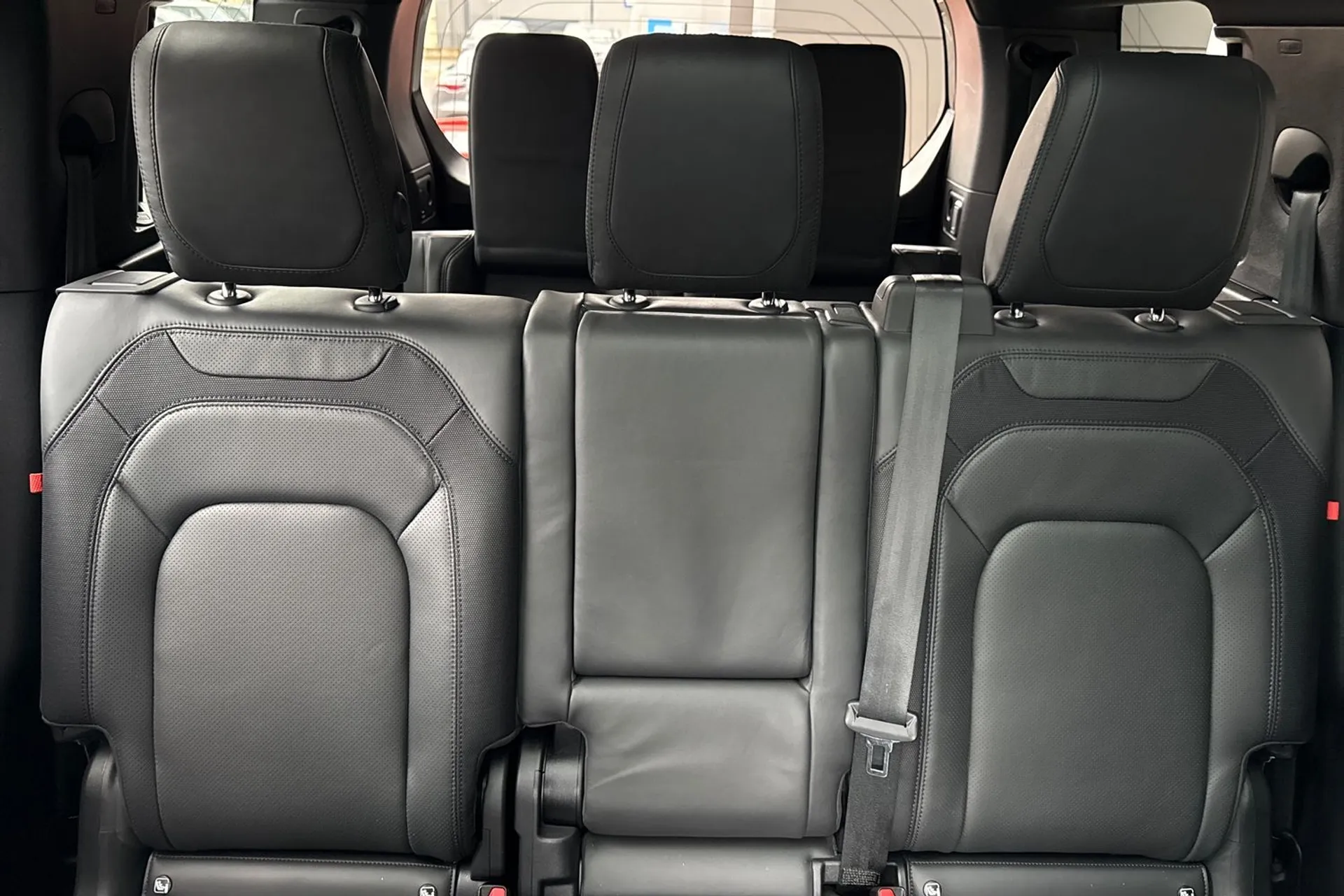 LAND ROVER DEFENDER thumbnail image number 49