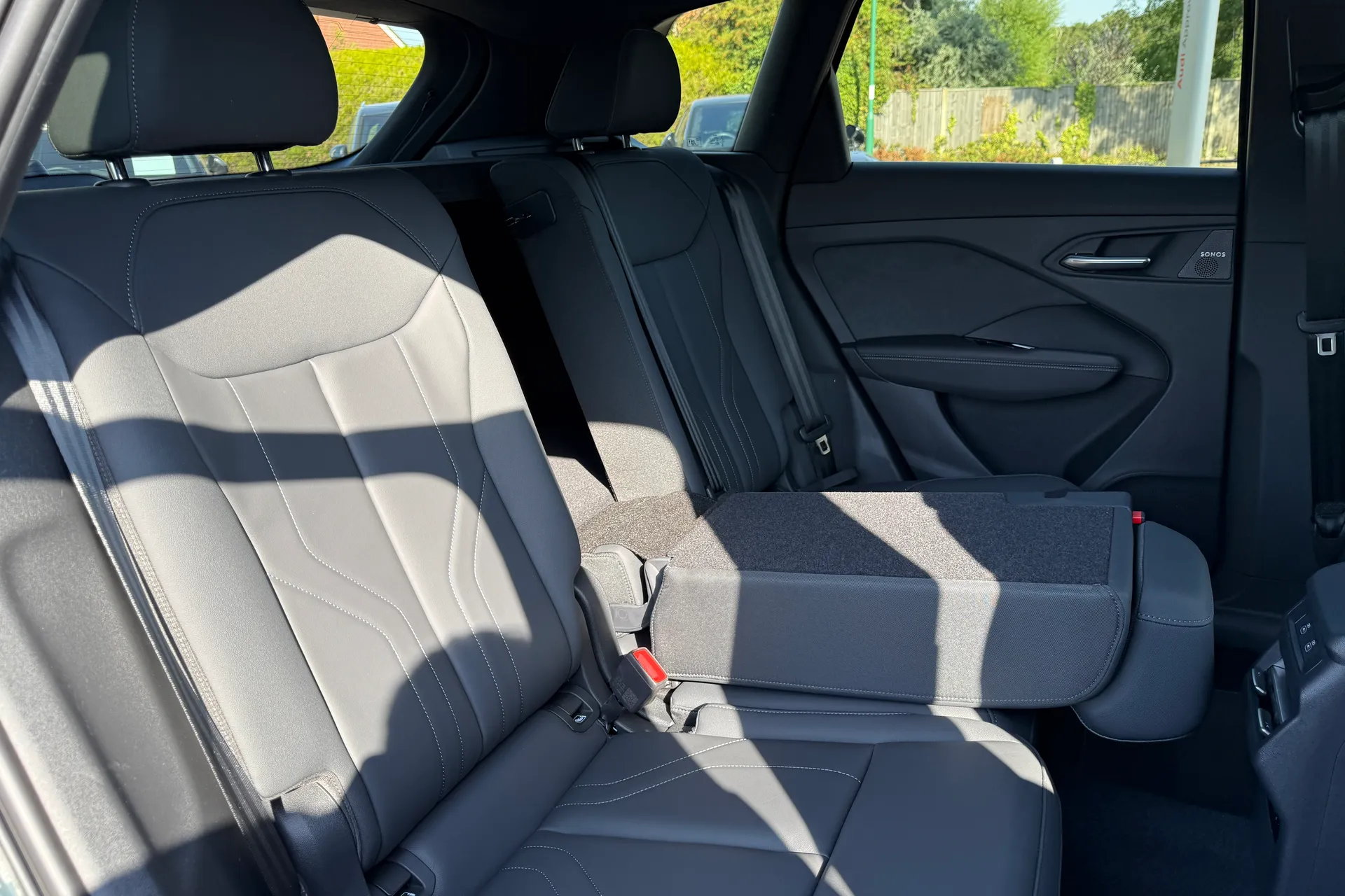 Audi Q3 thumbnail image number 52