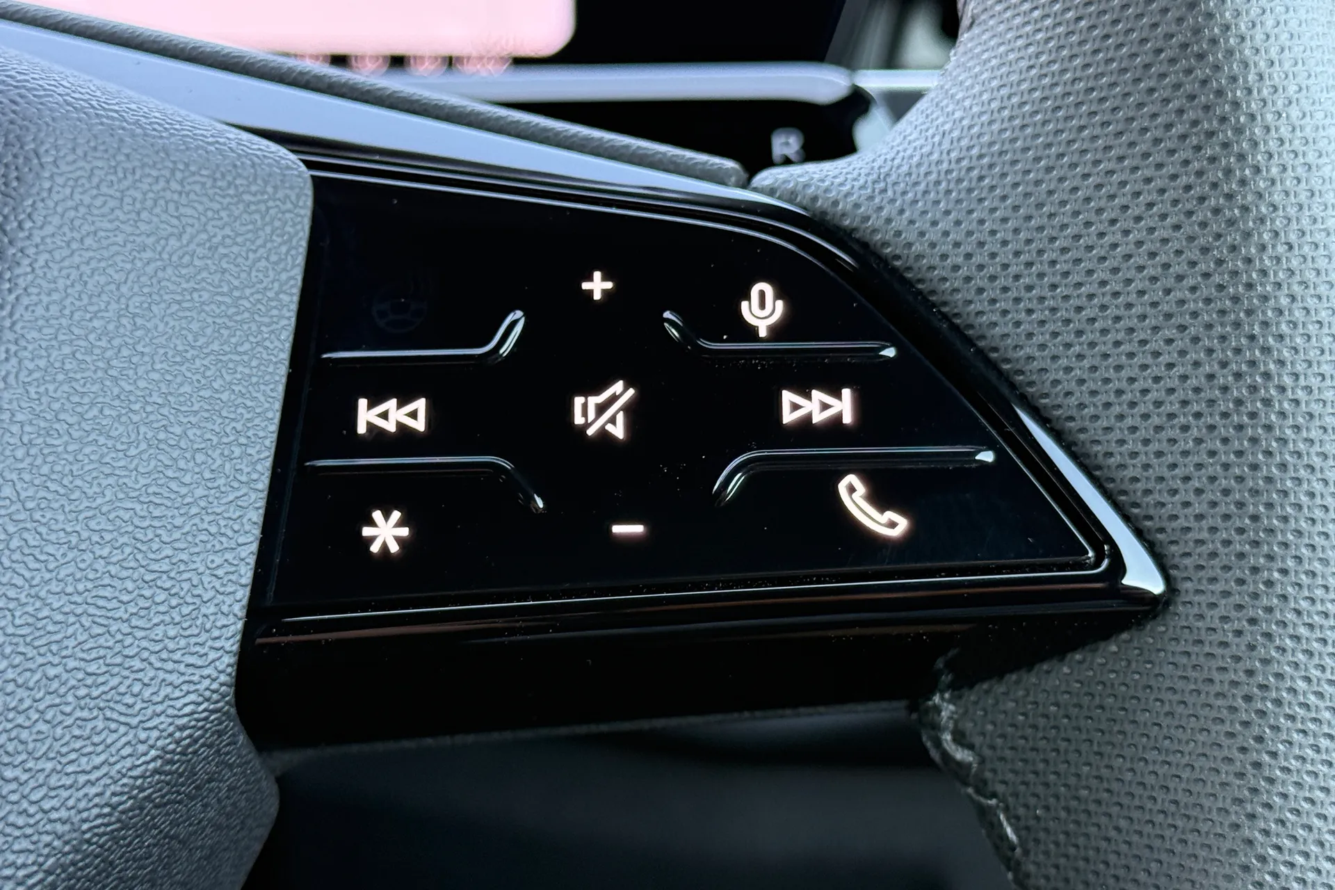 Audi Q3 thumbnail image number 28