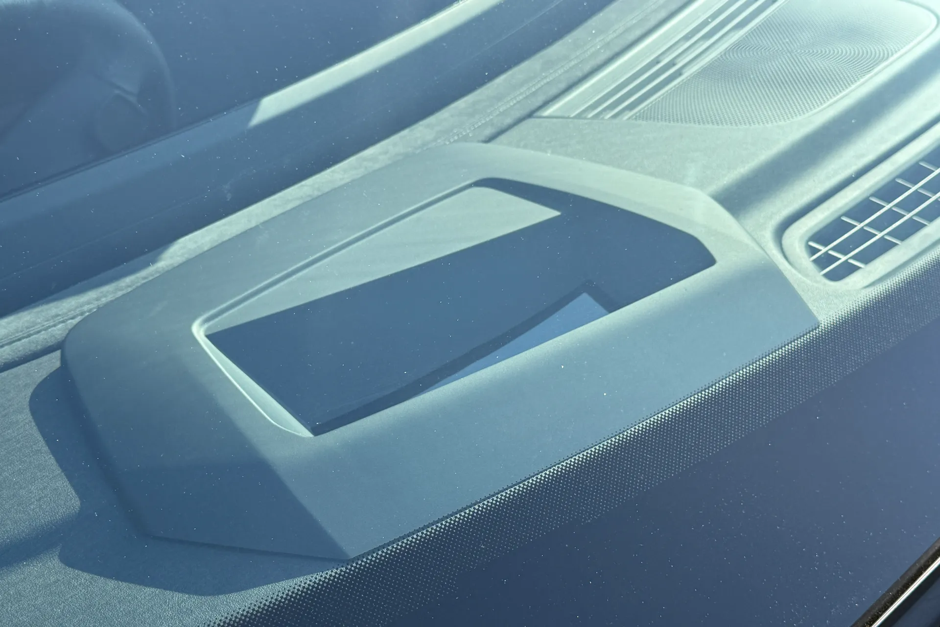 Audi Q3 thumbnail image number 8