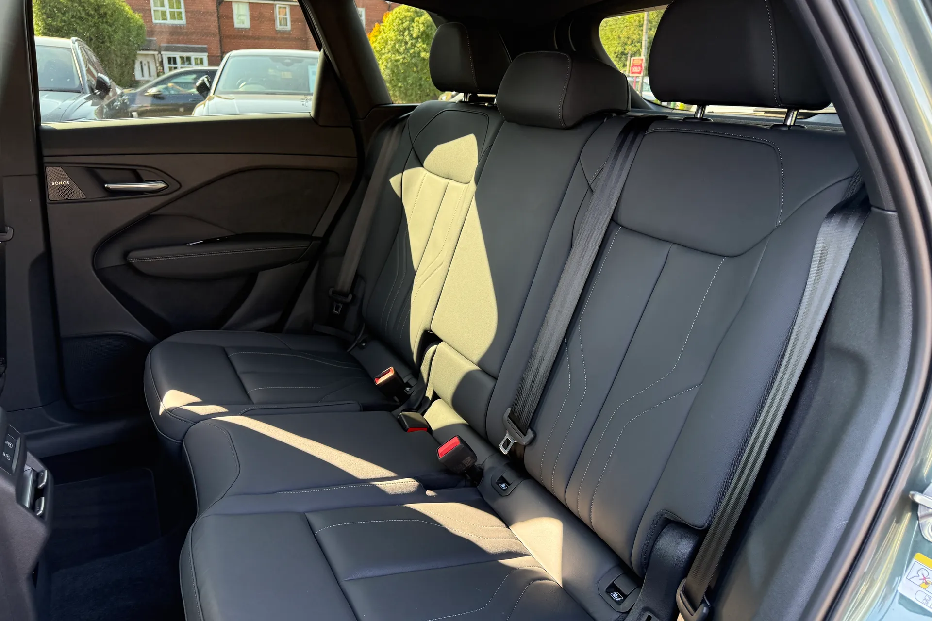 Audi Q3 thumbnail image number 49