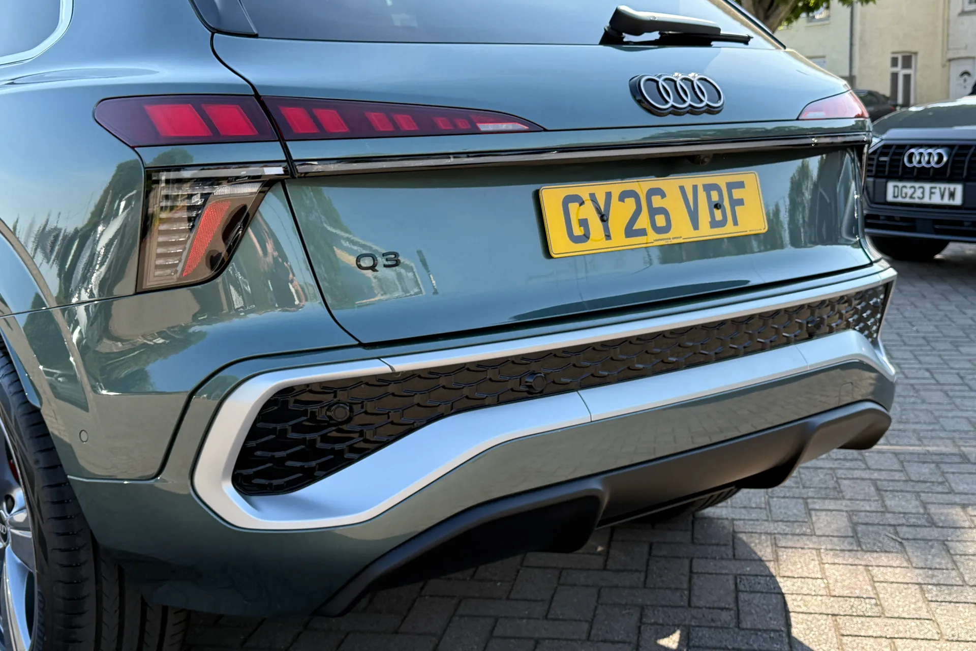 Audi Q3 thumbnail image number 57