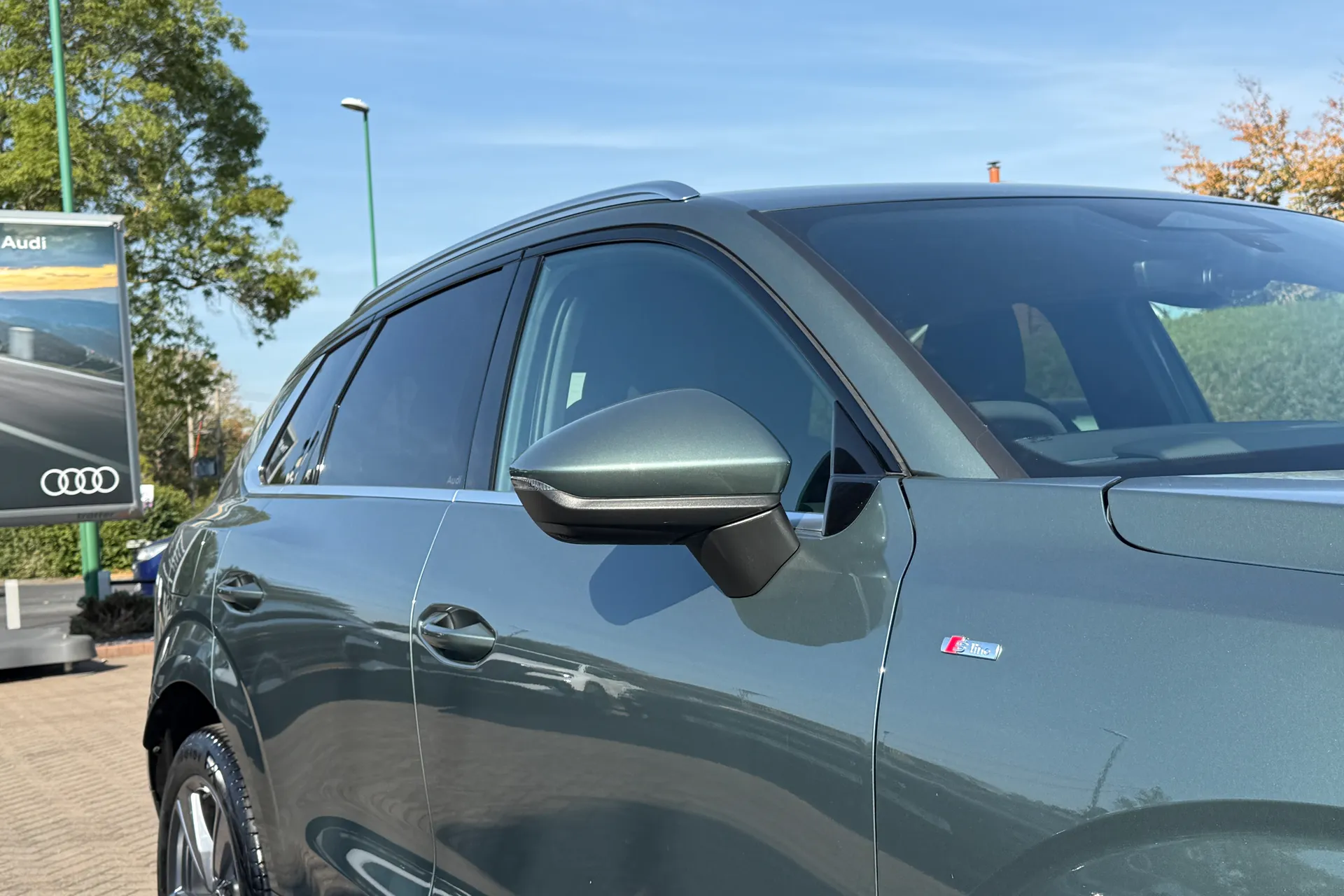 Audi Q3 thumbnail image number 55