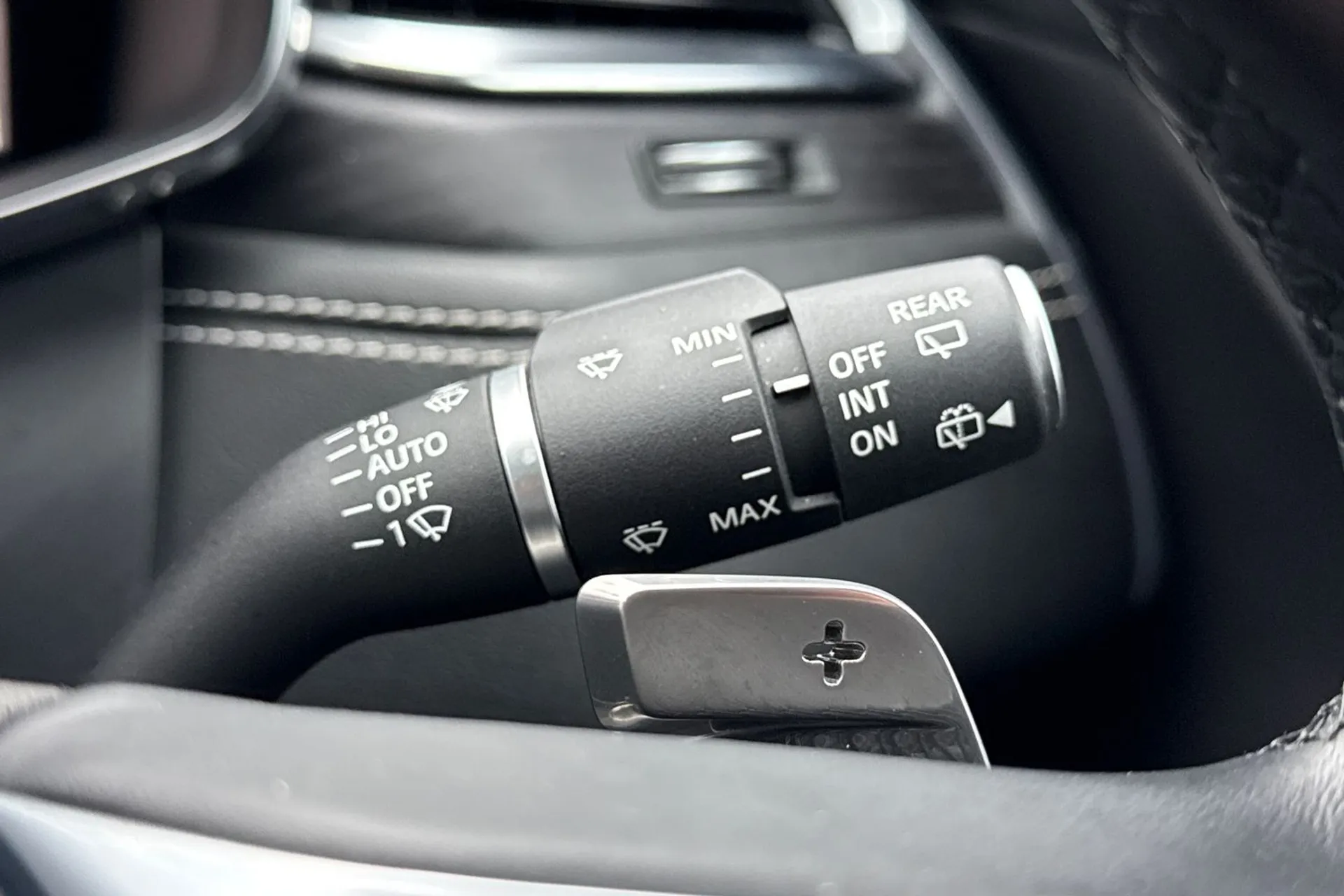 Jaguar F-PACE thumbnail image number 65