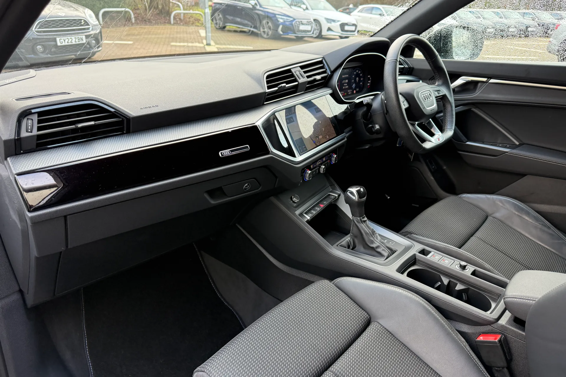 Audi Q3 thumbnail image number 47