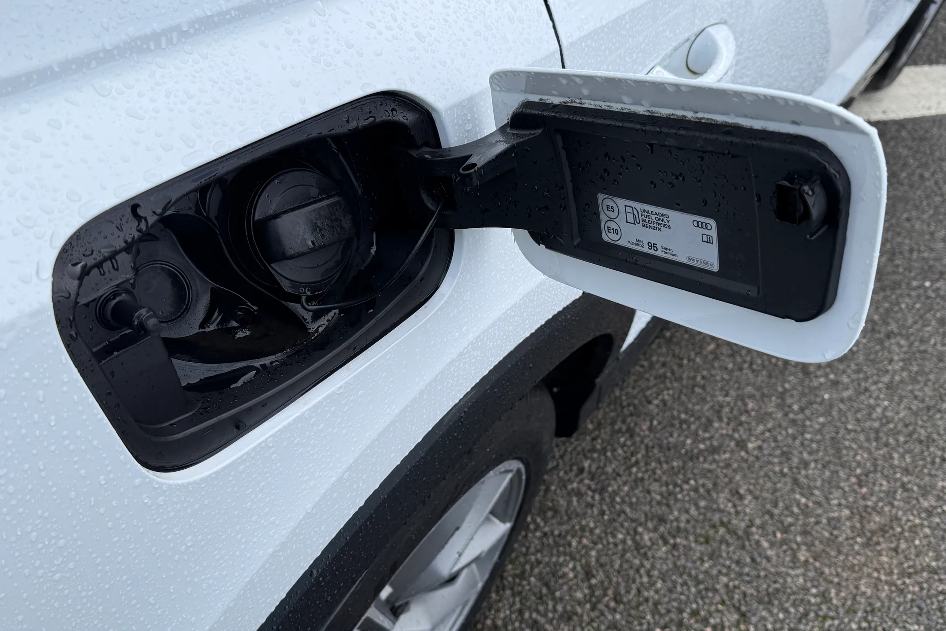 Audi Q3 thumbnail image number 26