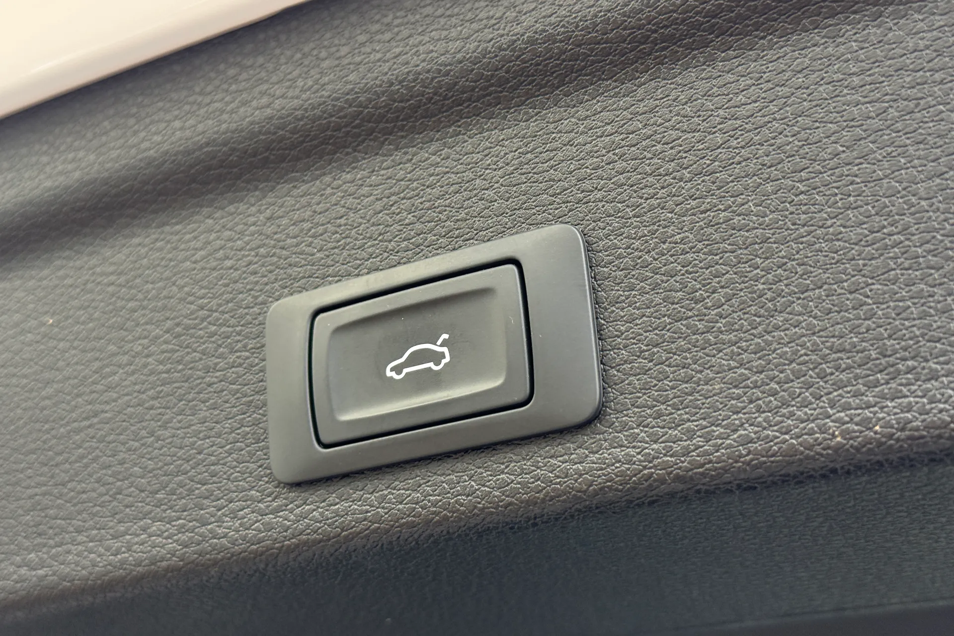 Audi Q3 thumbnail image number 40