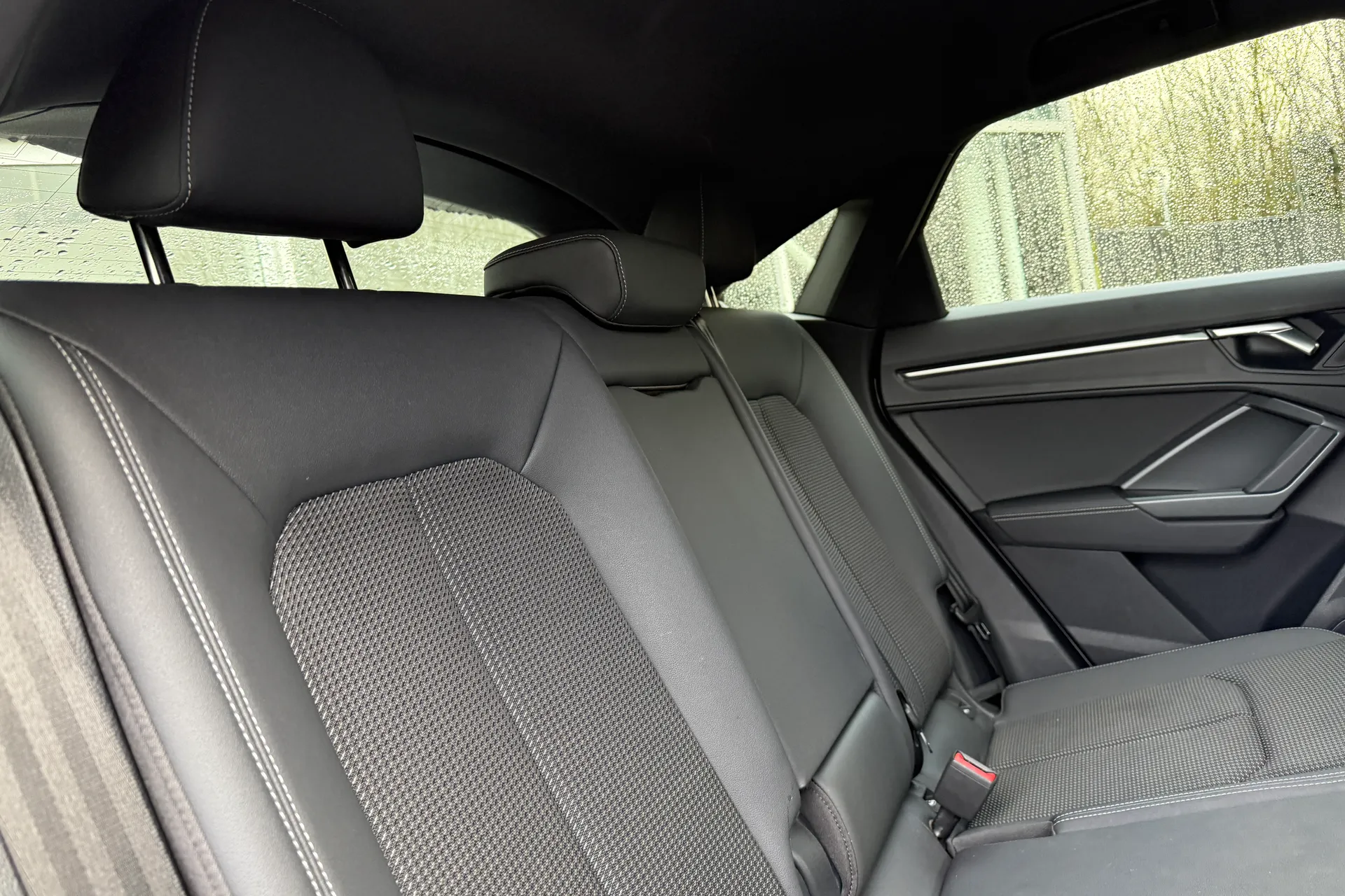 Audi Q3 thumbnail image number 27