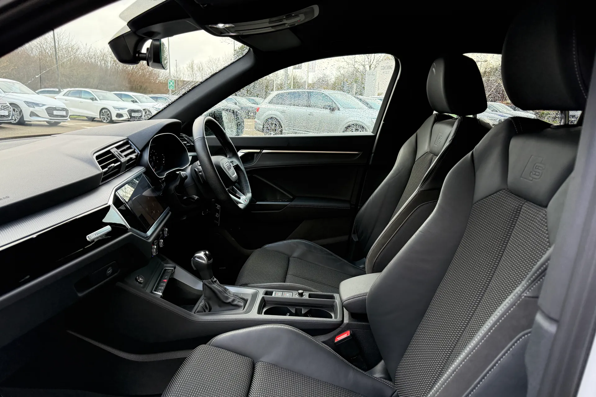 Audi Q3 thumbnail image number 49