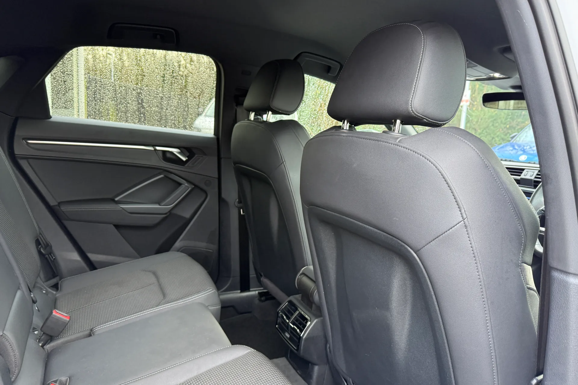 Audi Q3 thumbnail image number 29