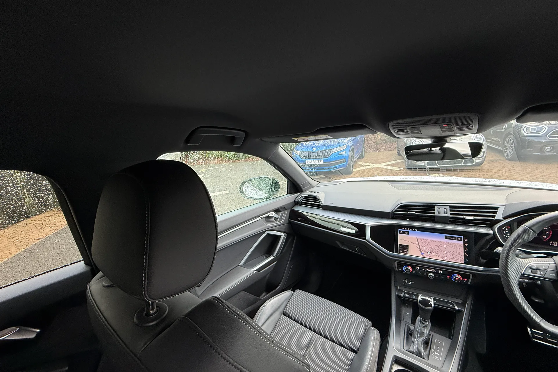 Audi Q3 thumbnail image number 30