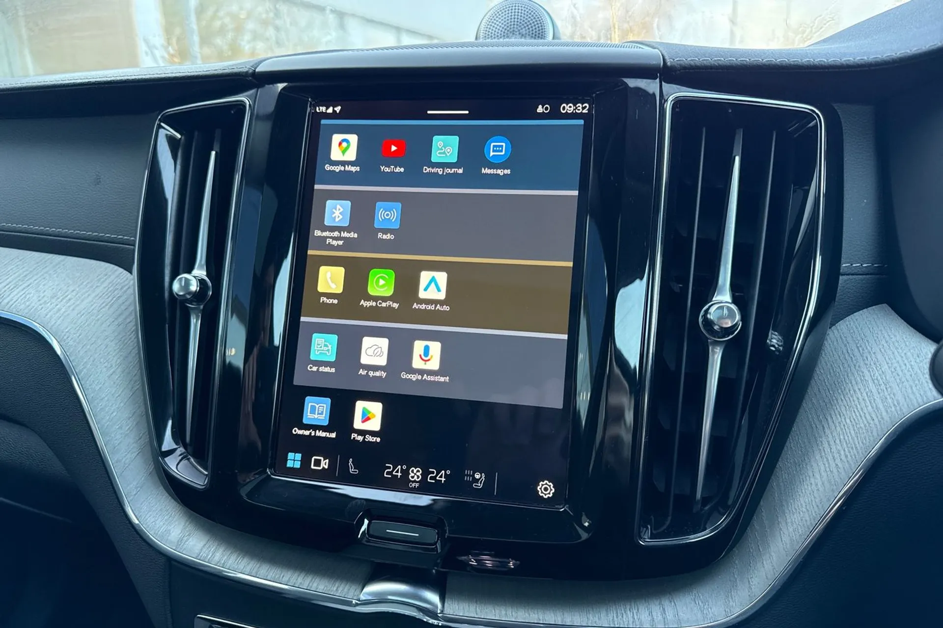 Volvo XC60 thumbnail image number 40