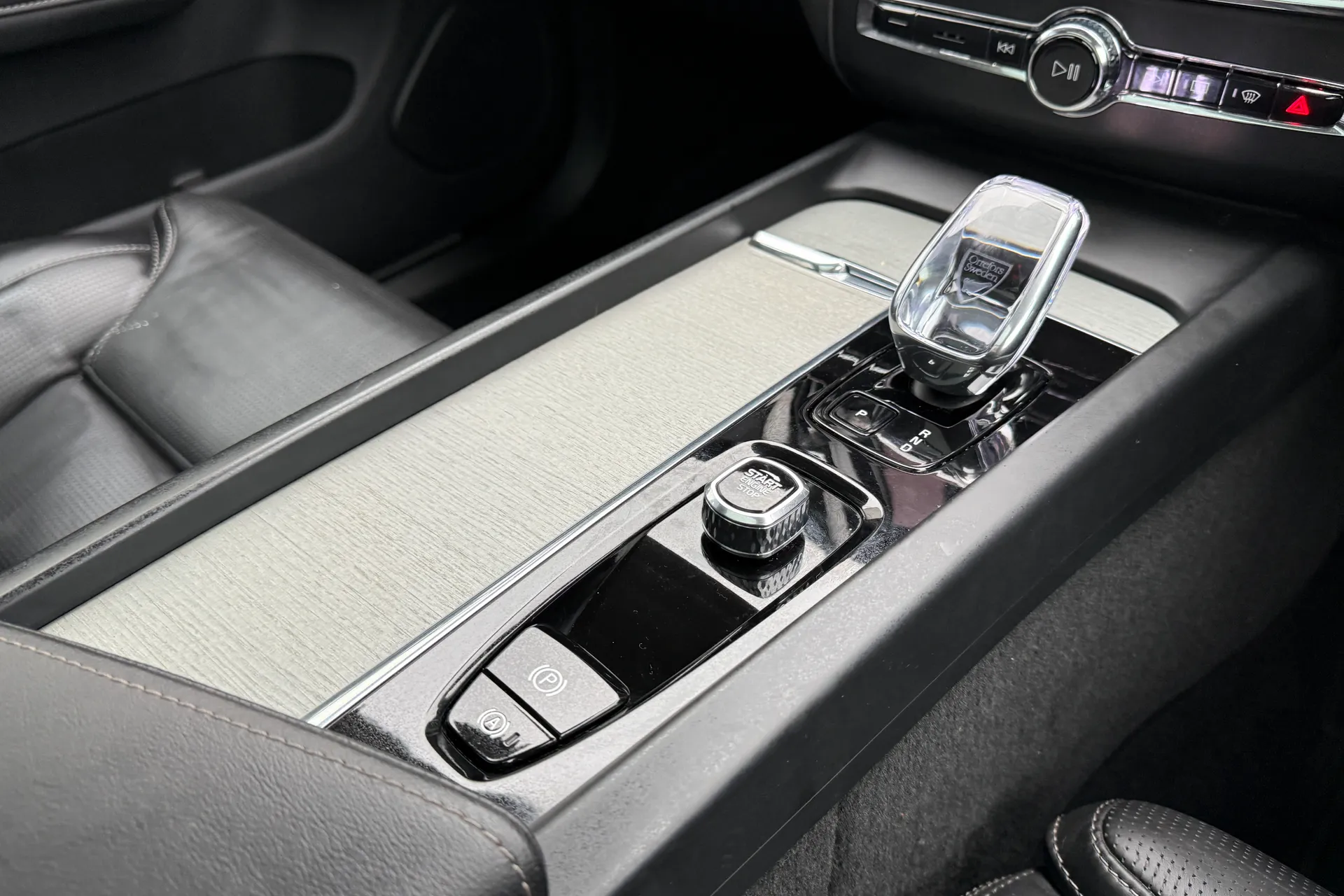 Volvo XC60 thumbnail image number 43