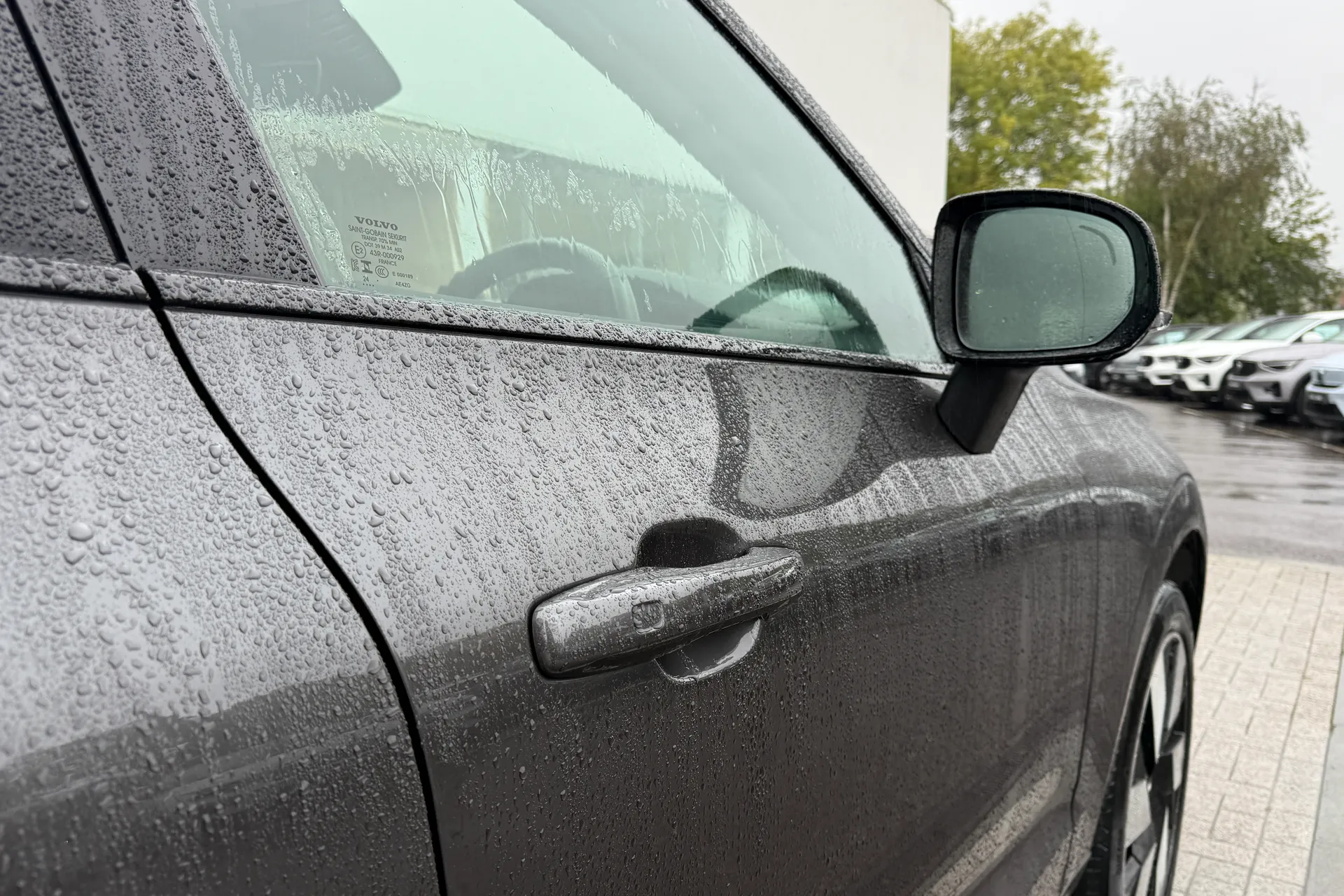 Volvo XC60 thumbnail image number 11