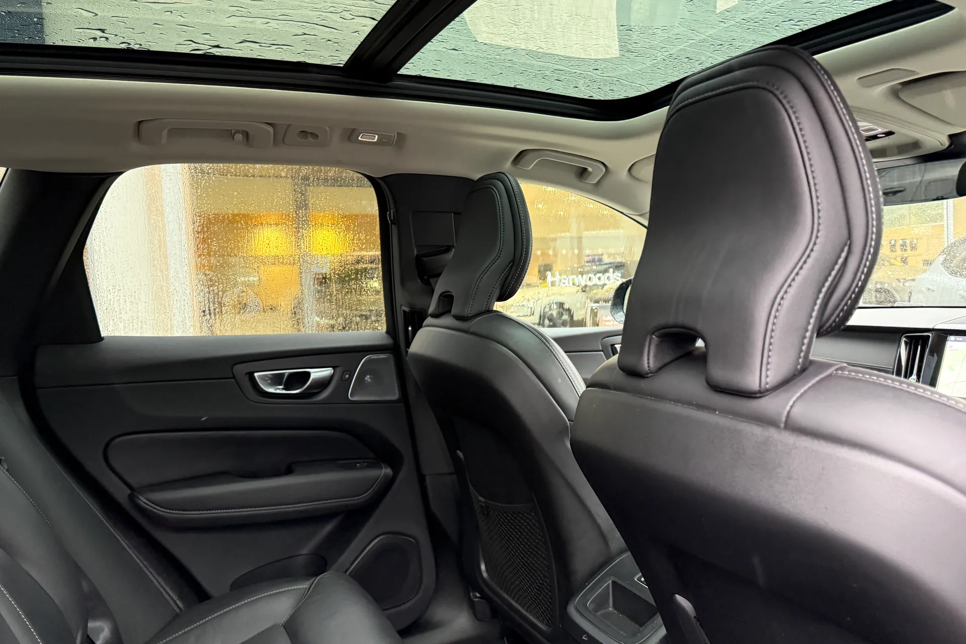 Volvo XC60 thumbnail image number 20