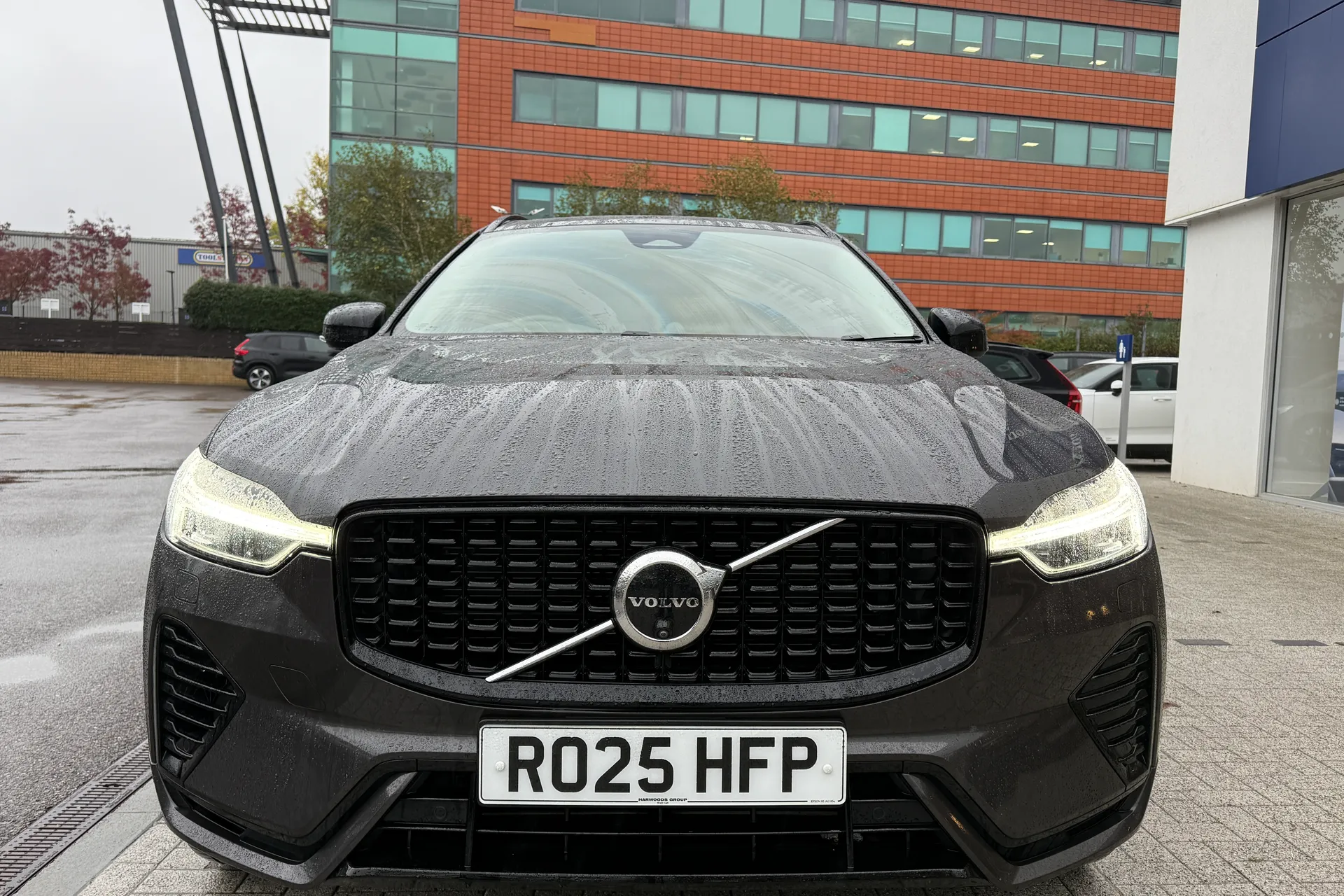 Volvo XC60 thumbnail image number 9