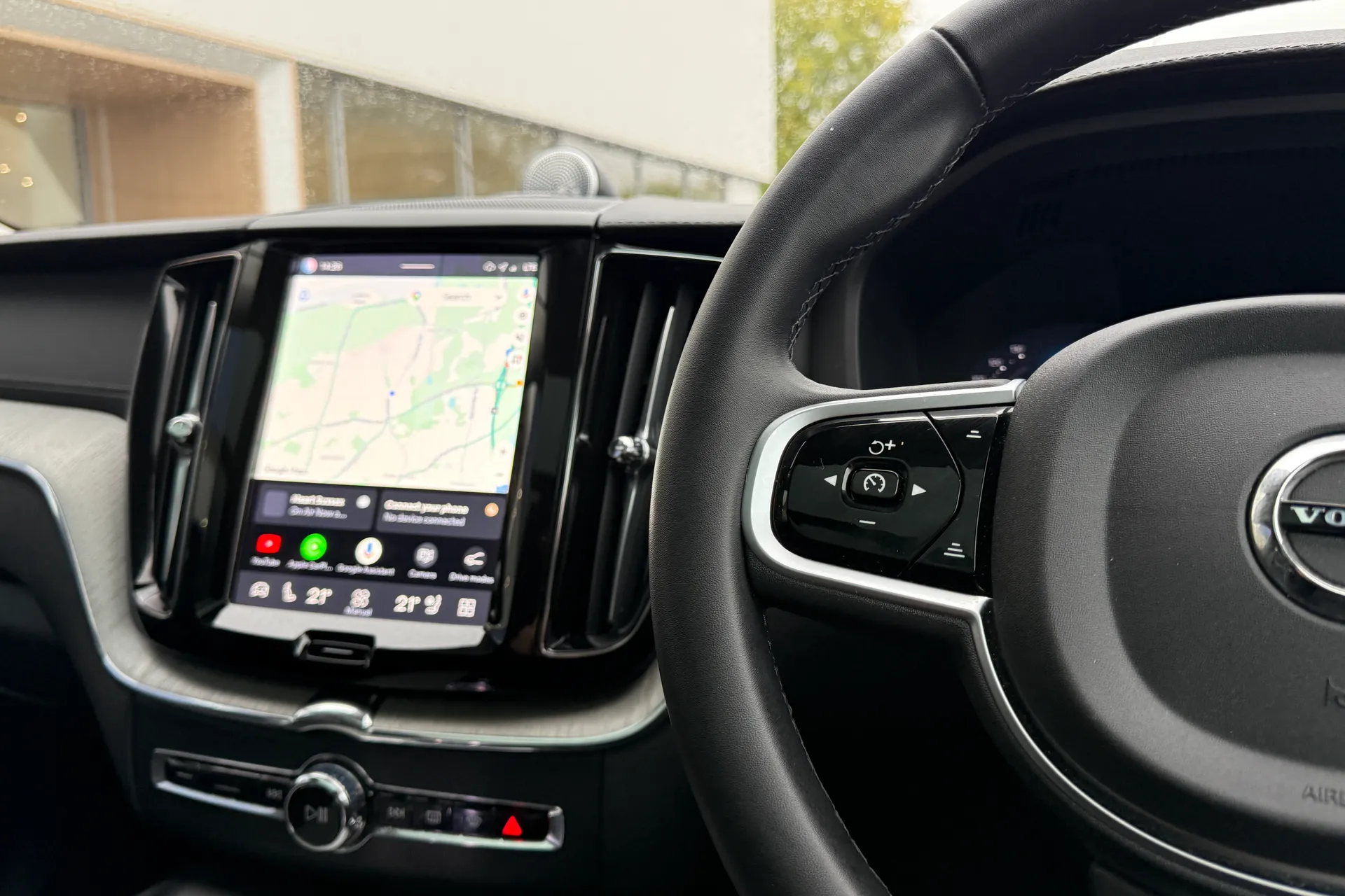 Volvo XC60 thumbnail image number 33