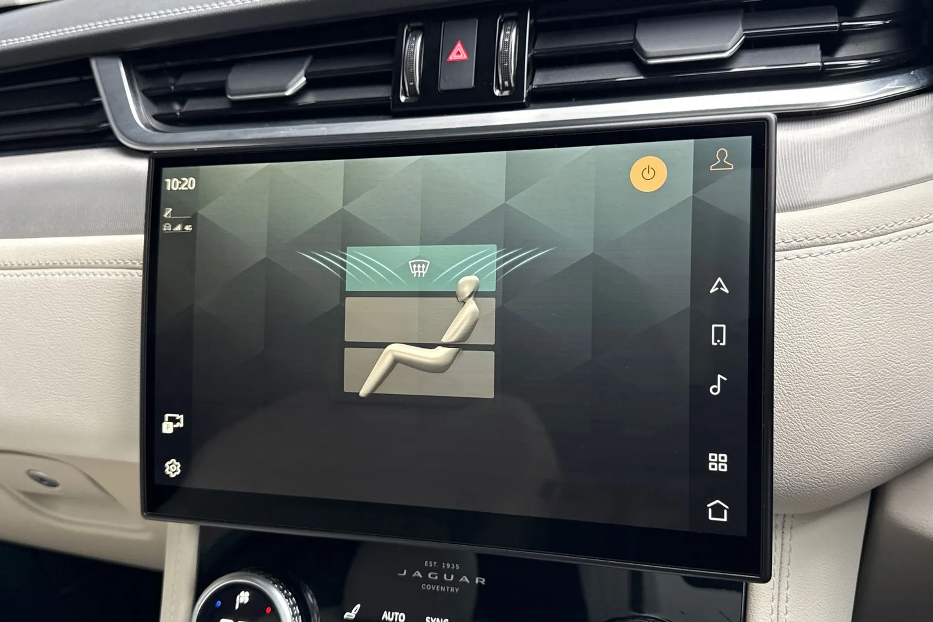 Jaguar F-PACE thumbnail image number 65