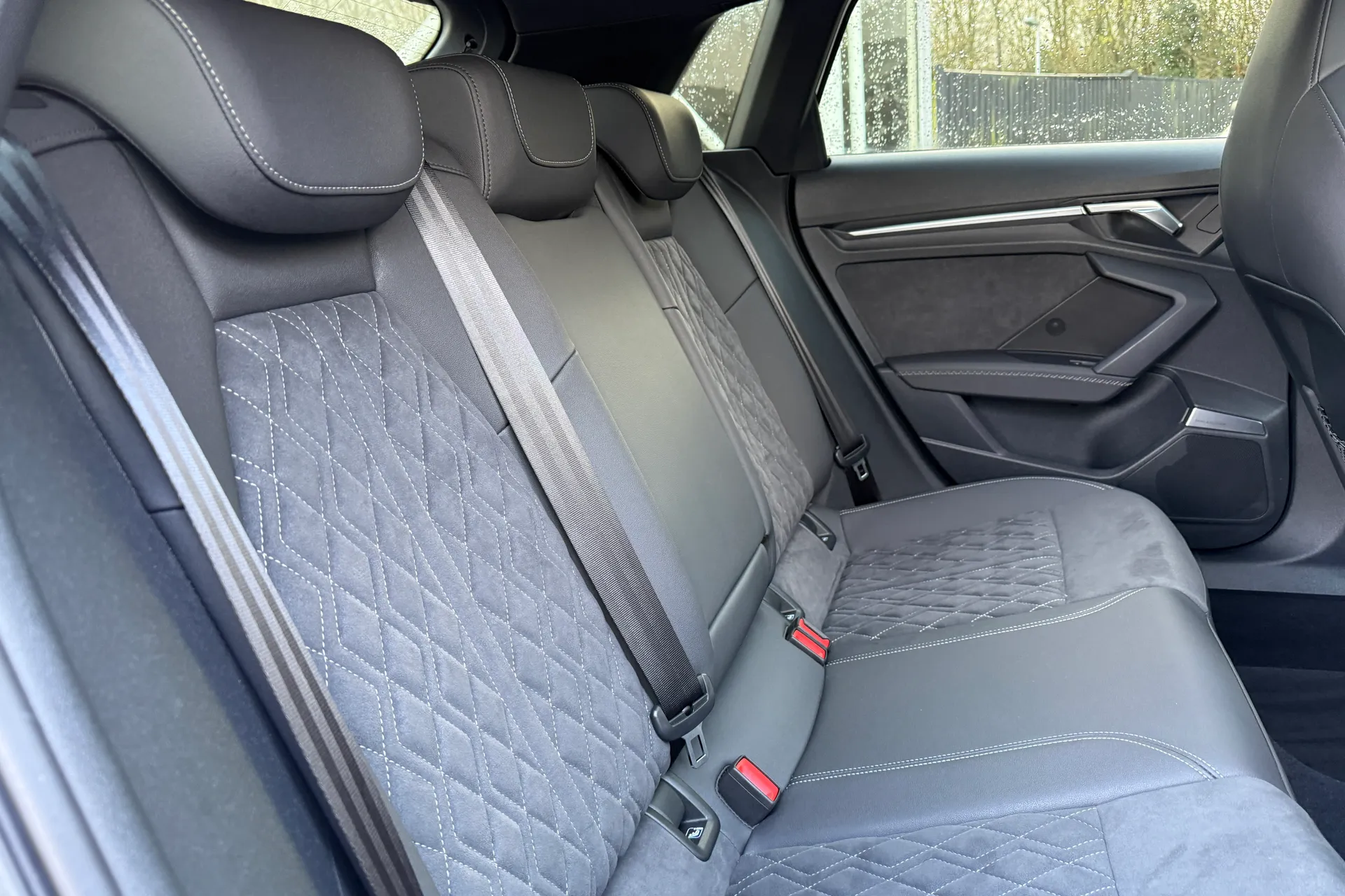 Audi A3 thumbnail image number 32