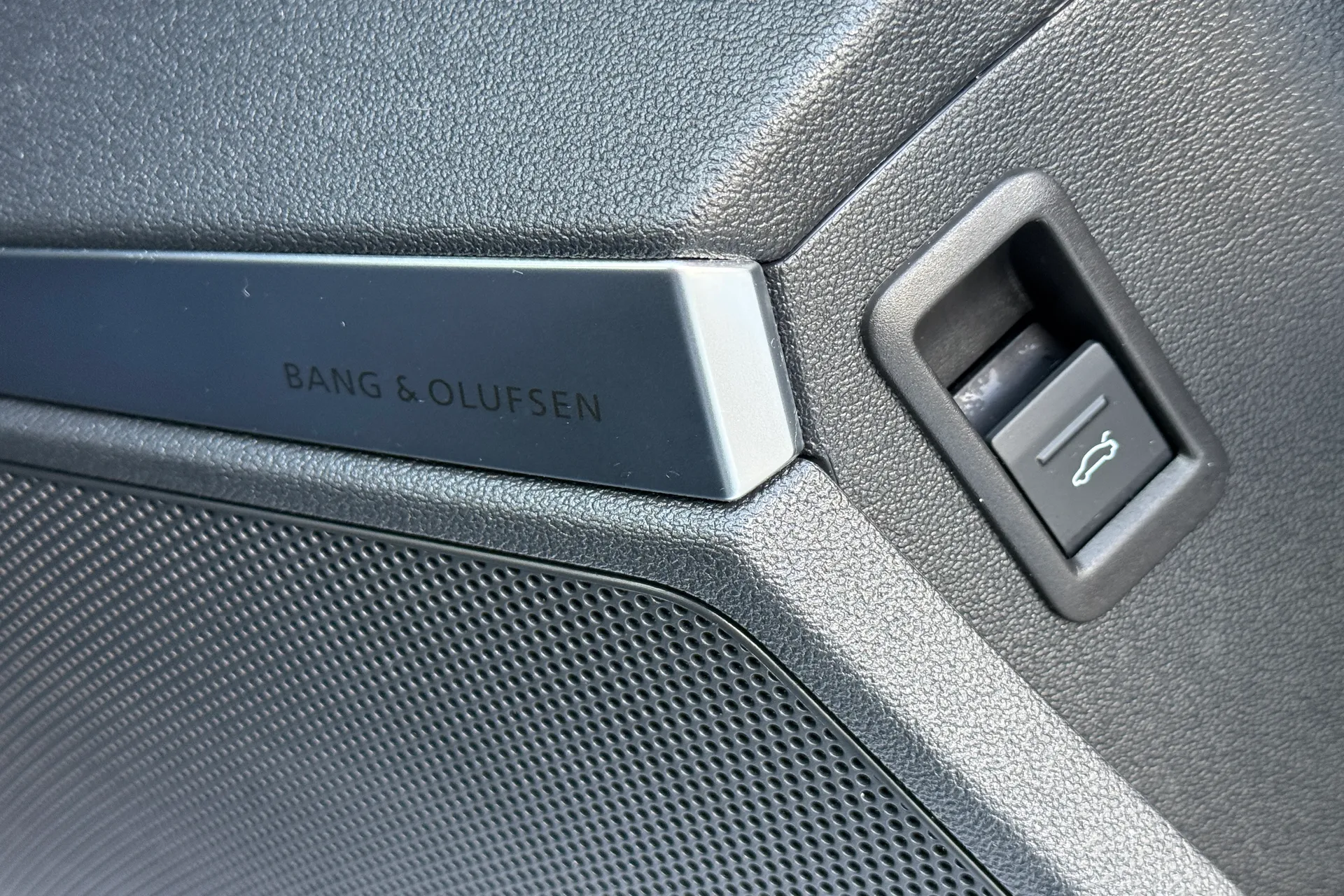 Audi A3 thumbnail image number 25